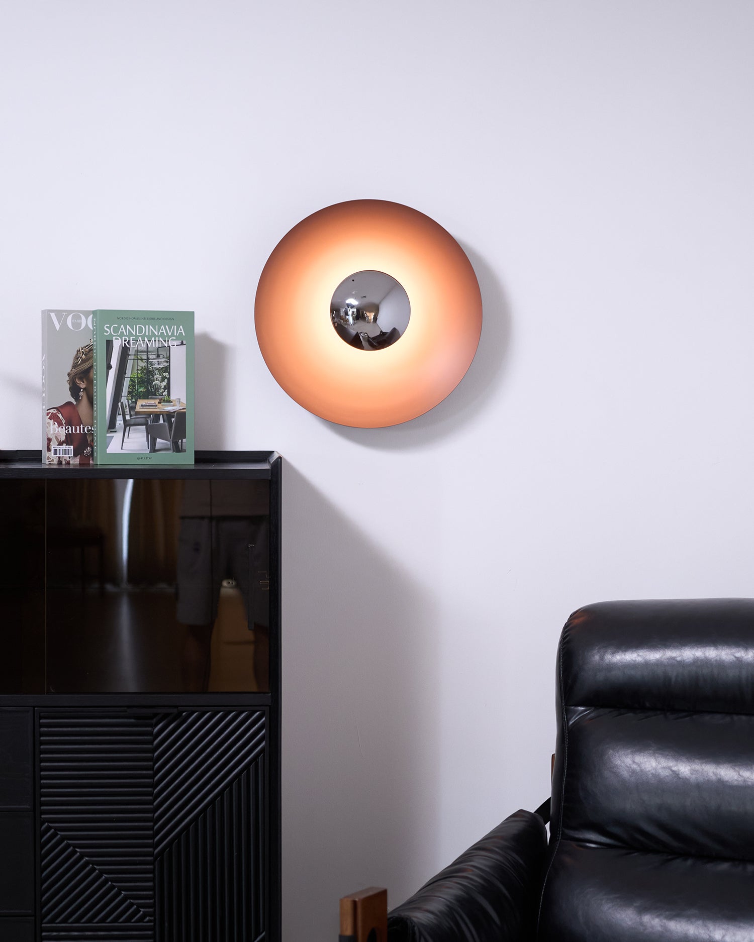 Peacemaker Elegance Simplicity Glow Wall Light - Letslighting