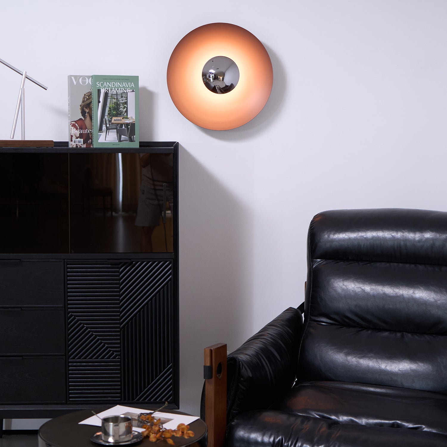 Peacemaker Elegance Simplicity Glow Wall Light - Letslighting