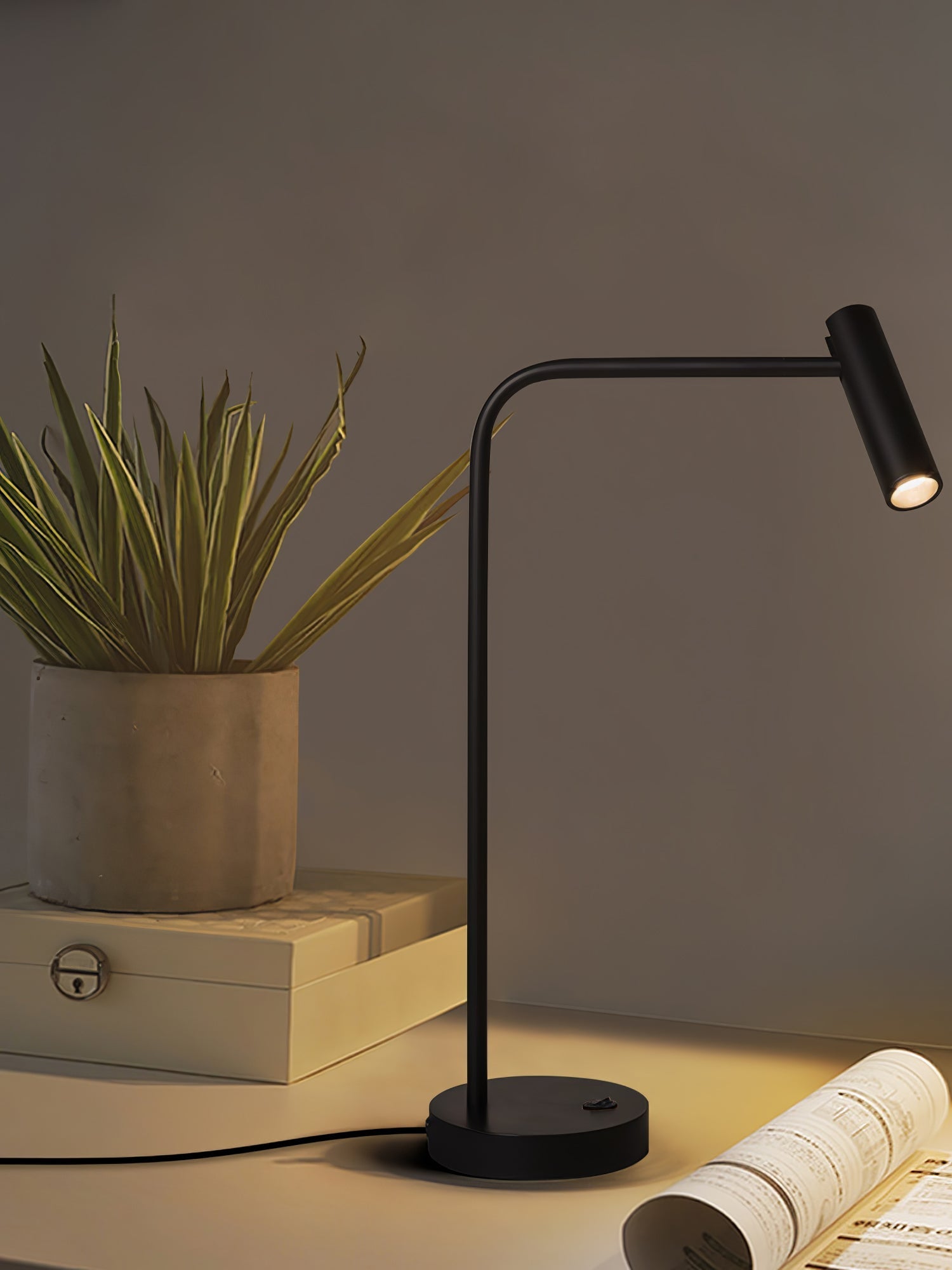 Lumice Miniamlist Table Lamp - Letslighting