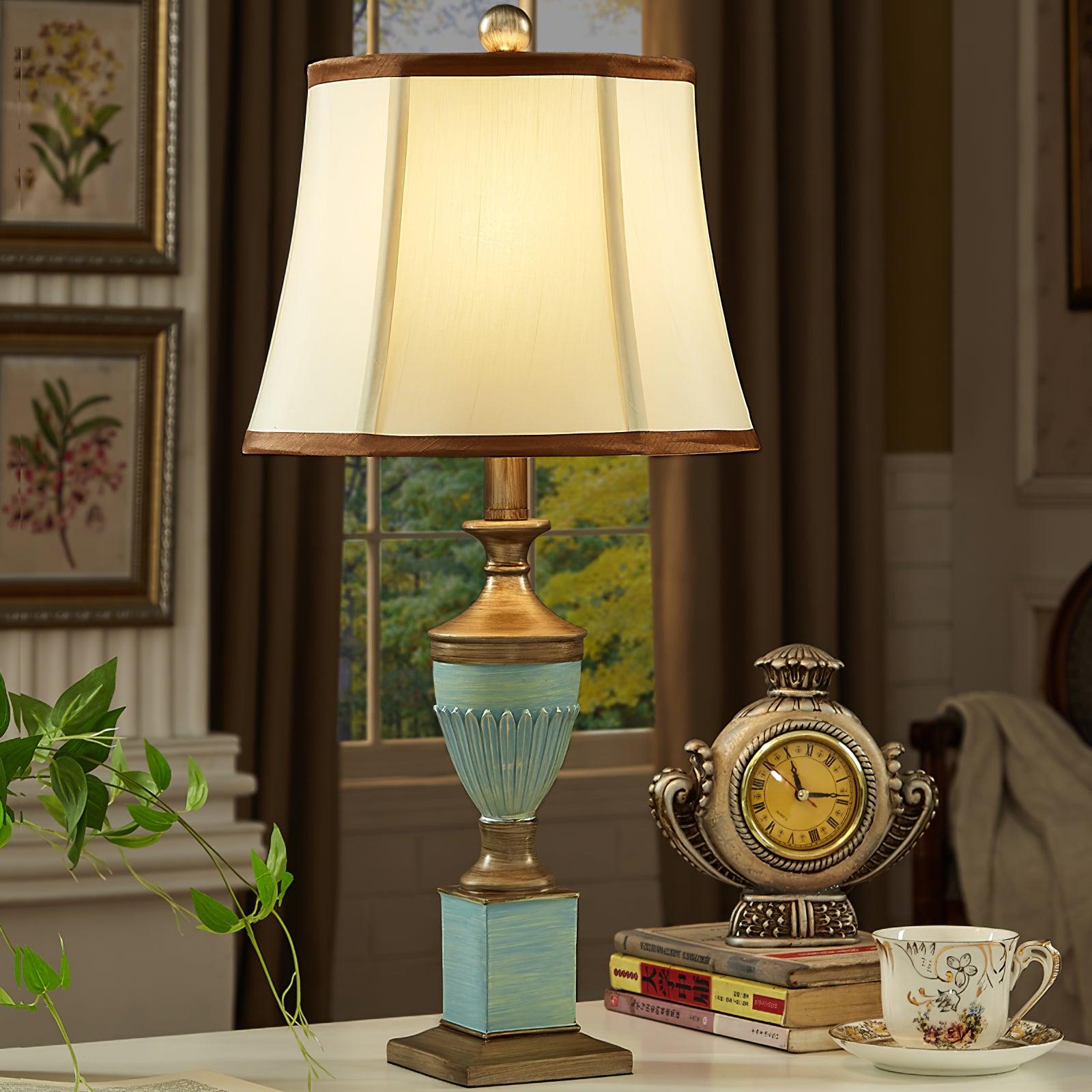 Laura Vintage Resin Table Lamp - Letslighting