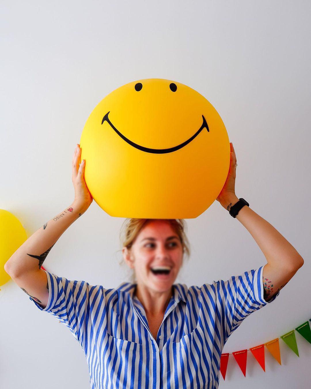 Atoza Plastic Whimsical Table Lamp - Letslighting