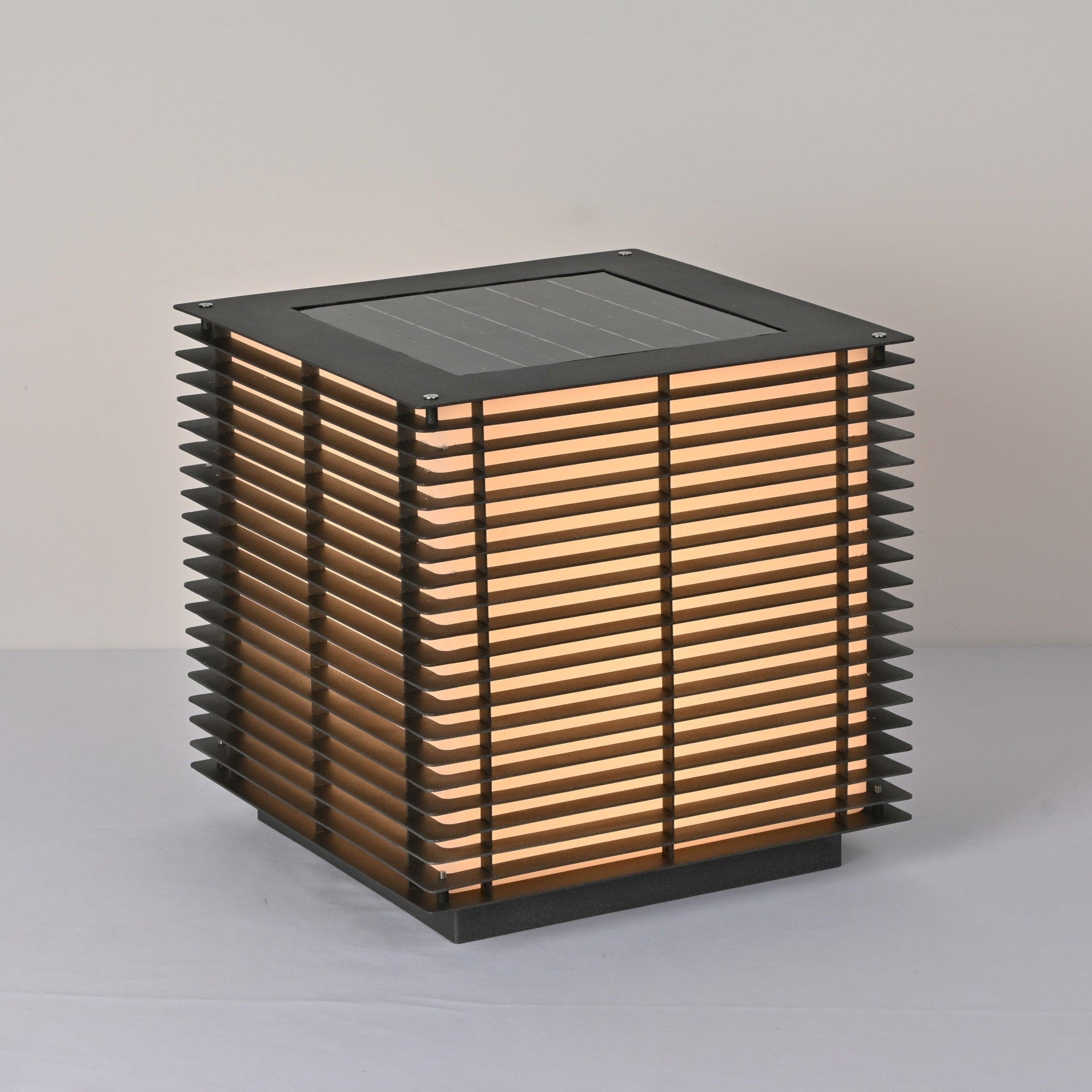 Eryon Solar Grid Outdoor Light - Letslighting