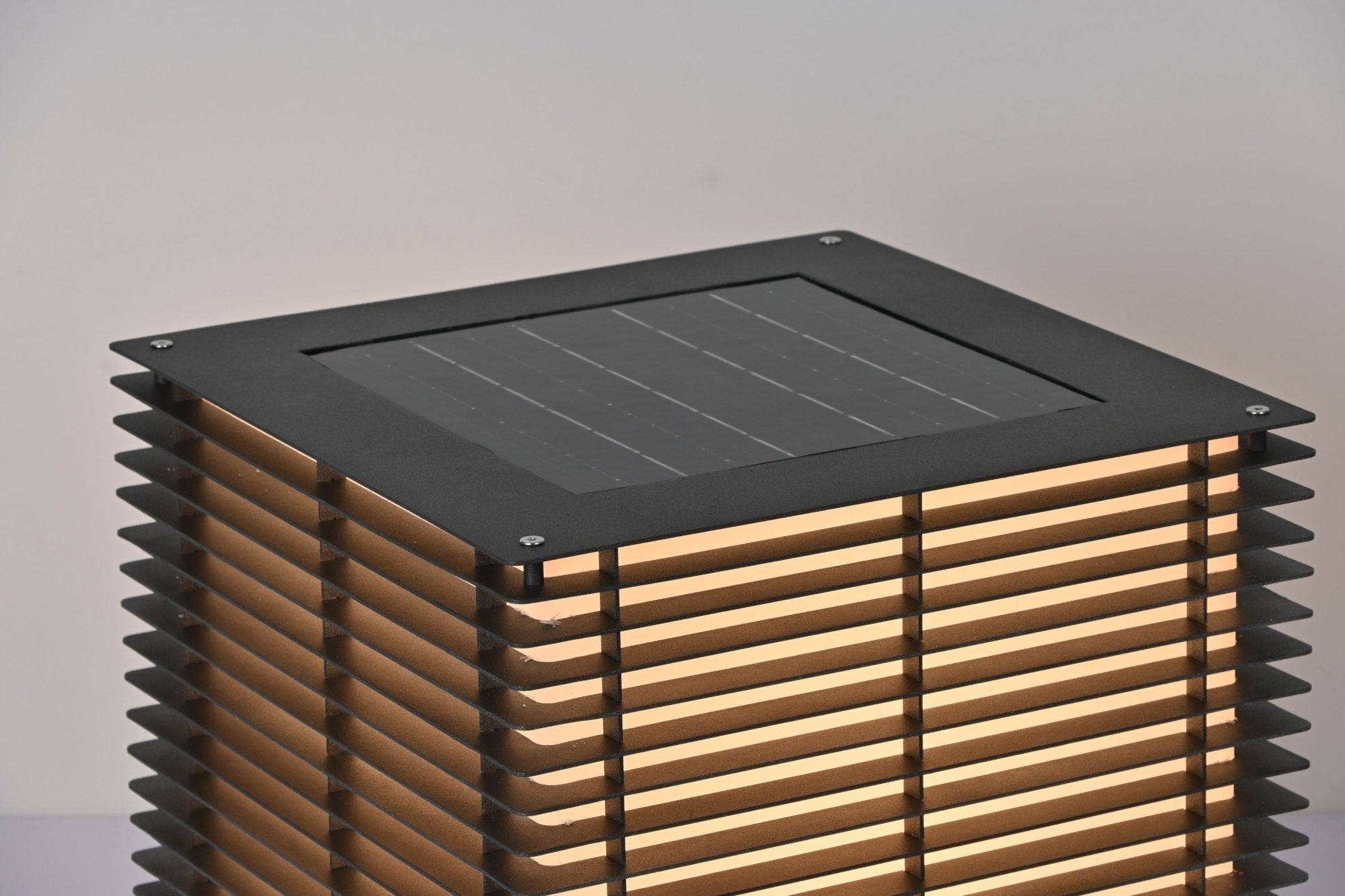 Eryon Solar Grid Outdoor Light - Letslighting