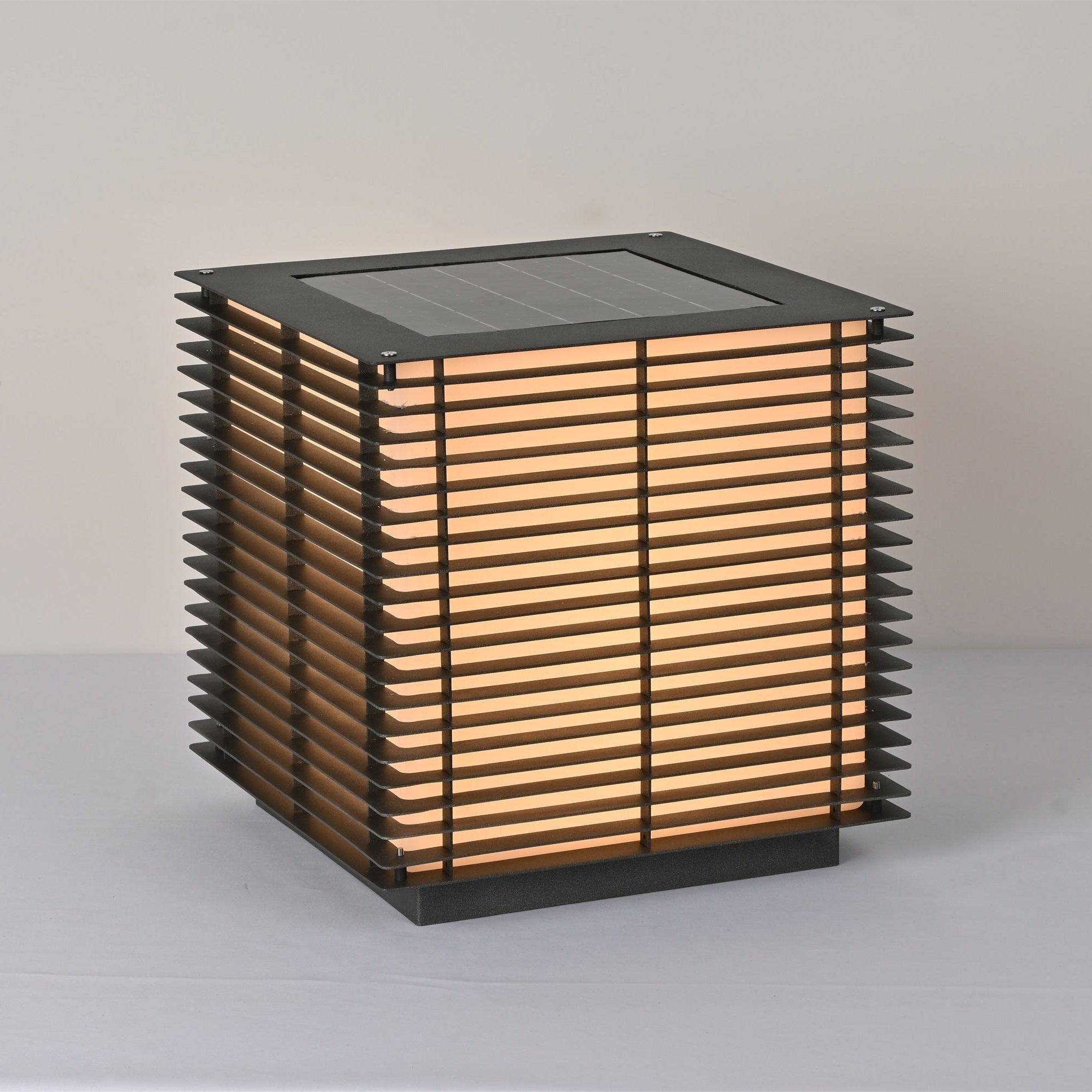 Eryon Solar Grid Outdoor Light - Letslighting