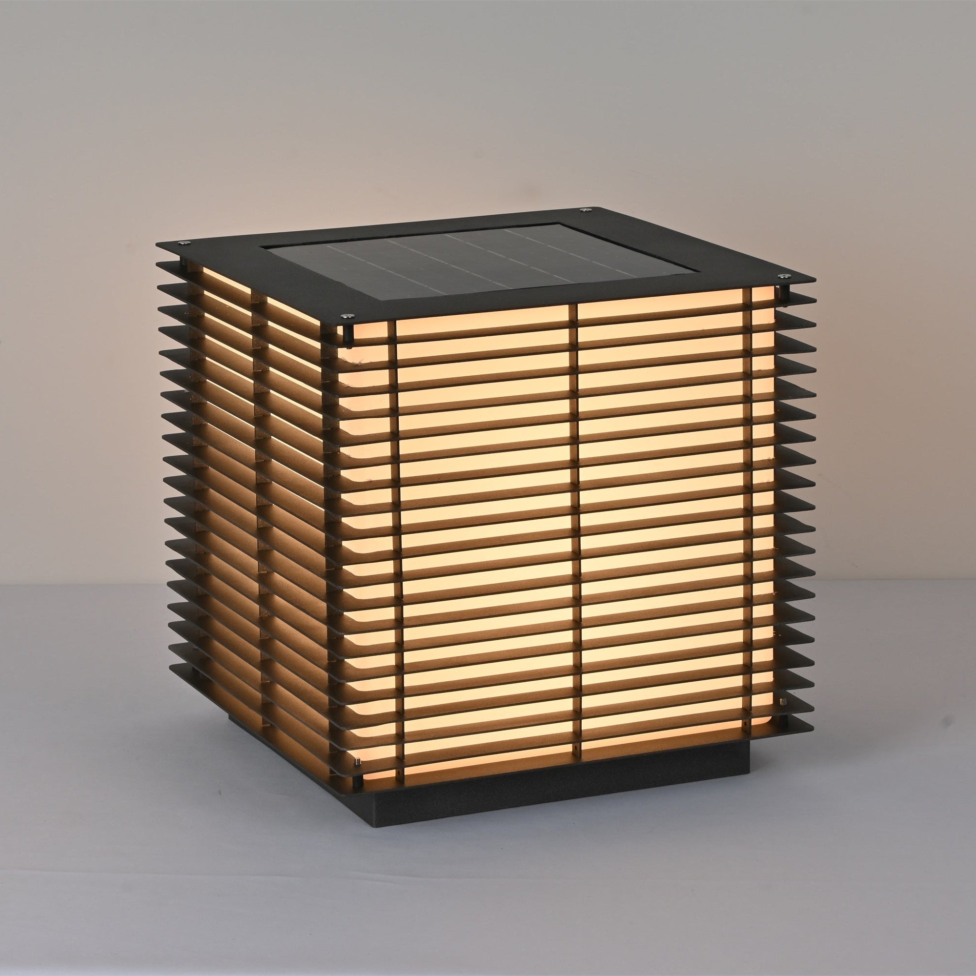 Eryon Solar Grid Outdoor Light - Letslighting