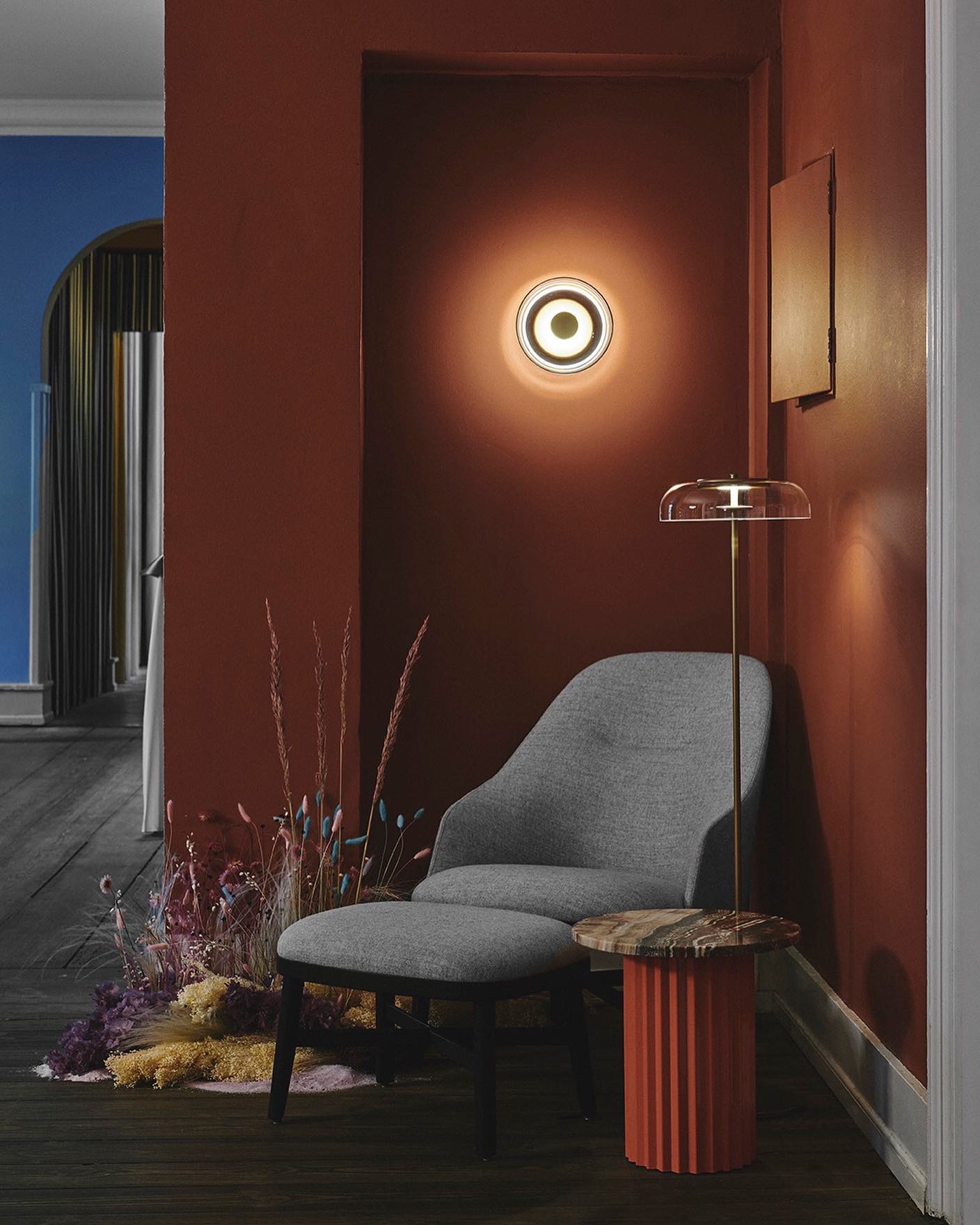 Crux Modern Minimalist Brass Glass Wall Light - Letslighting