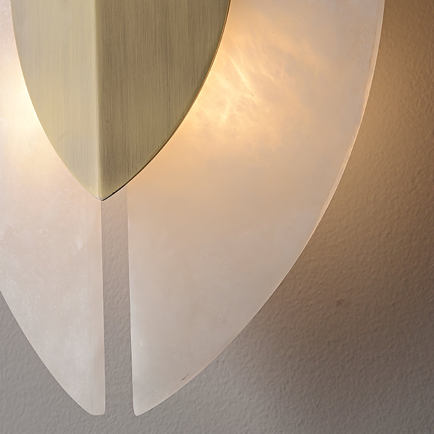 Solari Modern Alabaster Sconce