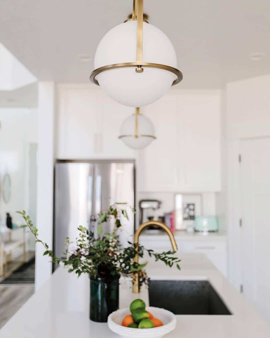 Obsidian Modern Glass Pendant Light - Letslighting