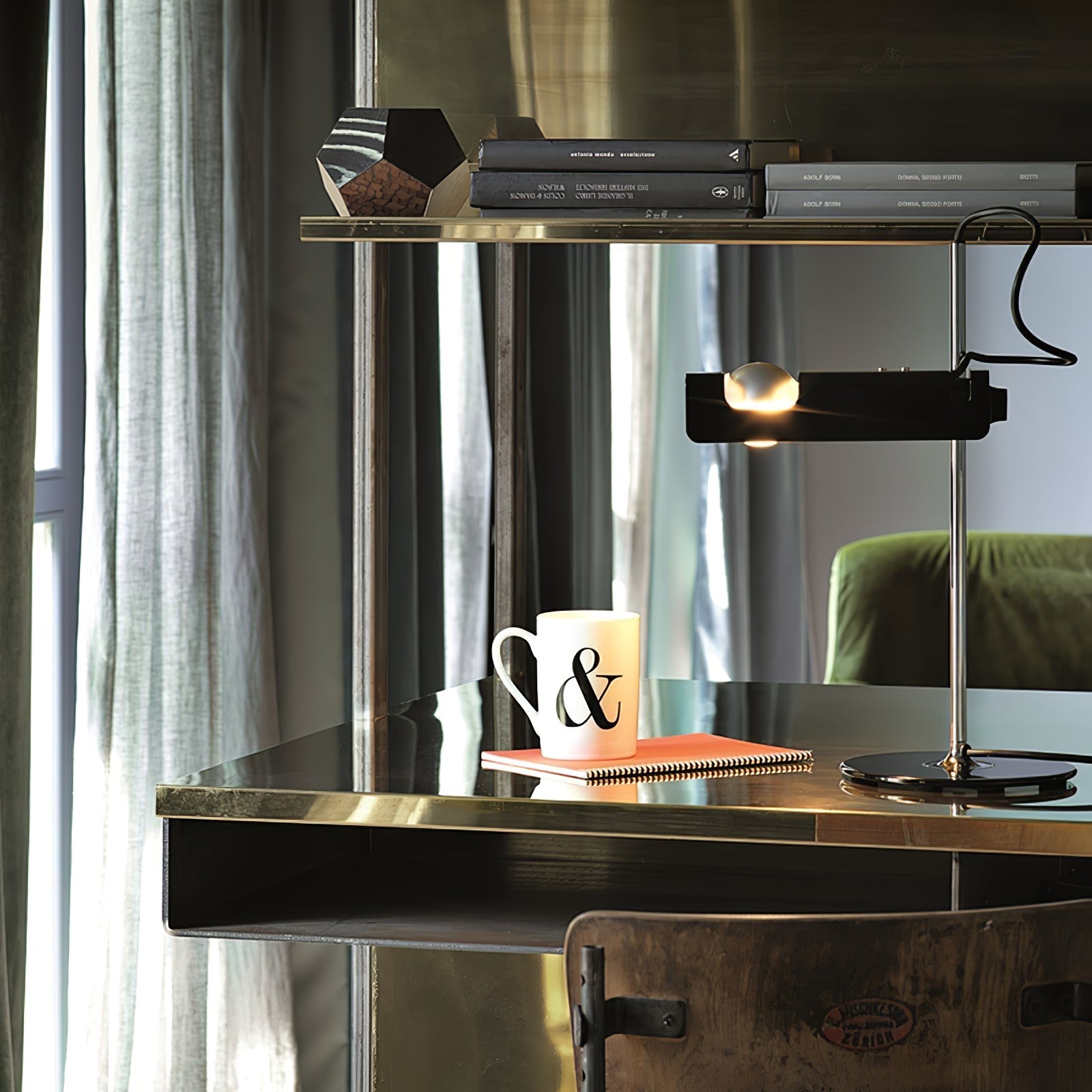 Lumousin Futuristic Table Lamp - Letslighting