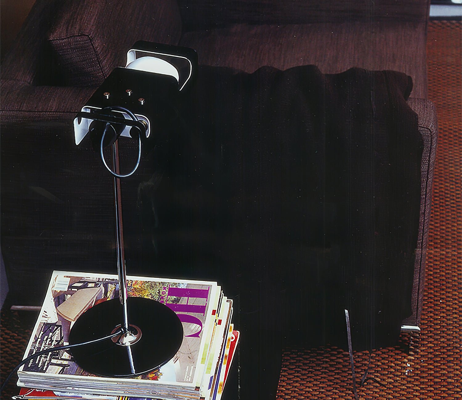 Lumousin Futuristic Table Lamp - Letslighting