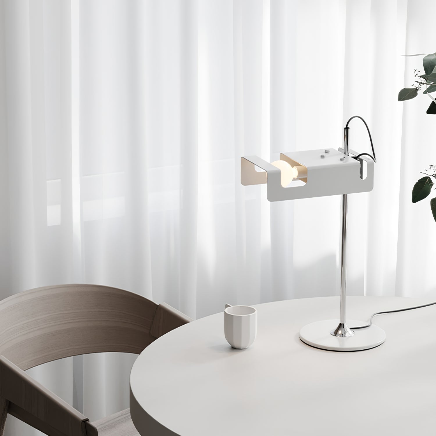 Lumousin Futuristic Table Lamp - Letslighting