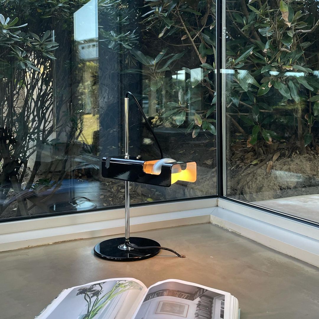 Lumousin Futuristic Table Lamp - Letslighting