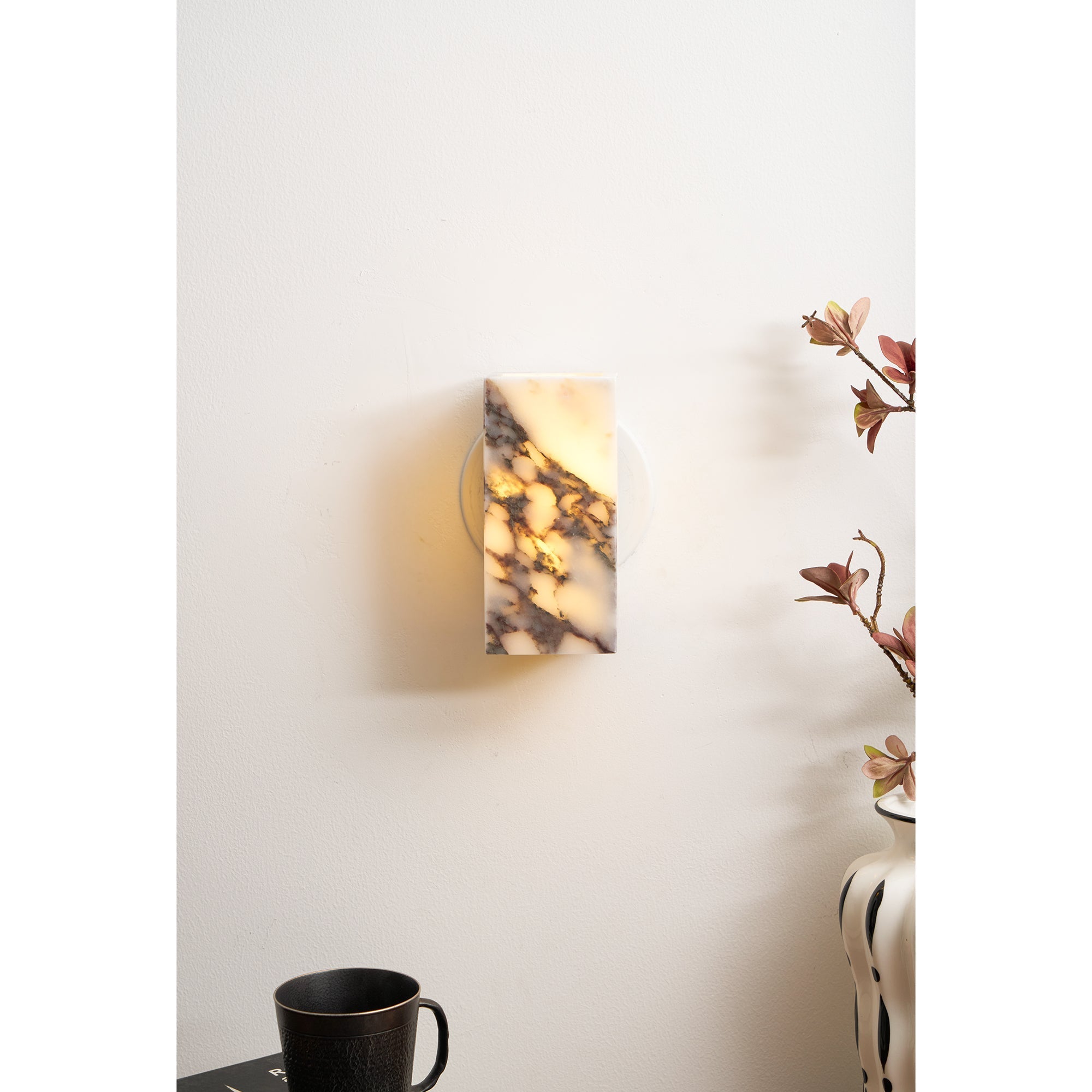Illaee Modern Minimalist Square Marble Wall Lamp - Letslighting