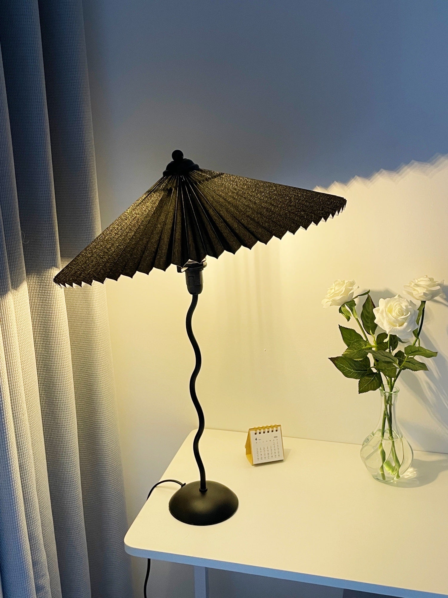Vioro Fabric Table Lamp - Letslighting