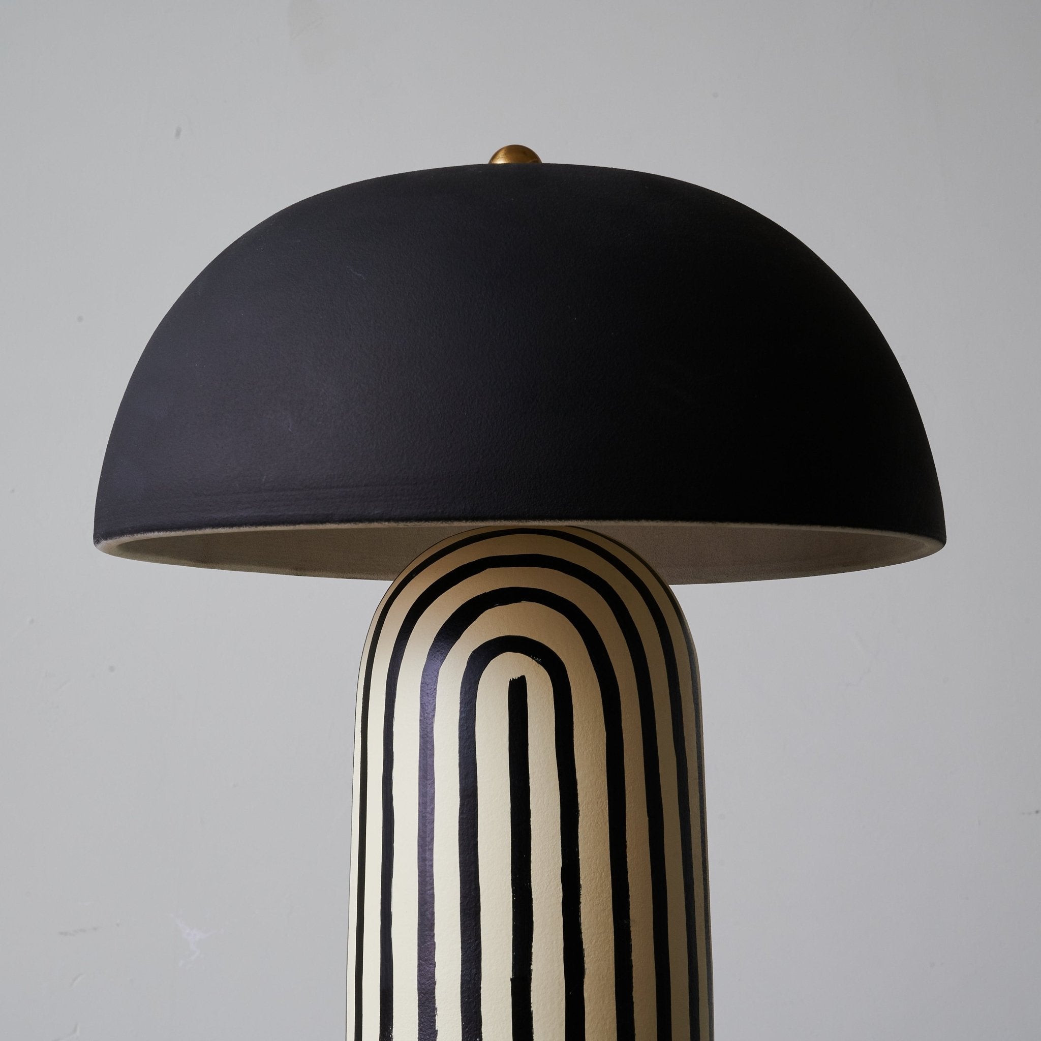 Jules Minimalist Ceramics Table Lamp - Letslighting