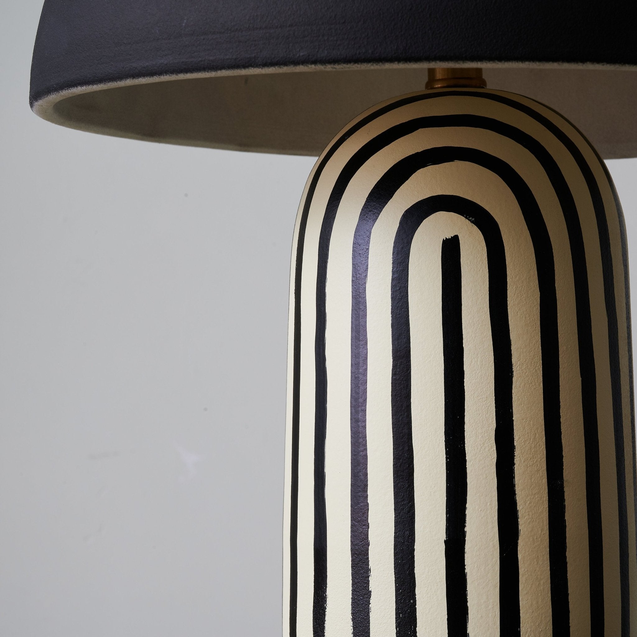 Jules Minimalist Ceramics Table Lamp - Letslighting