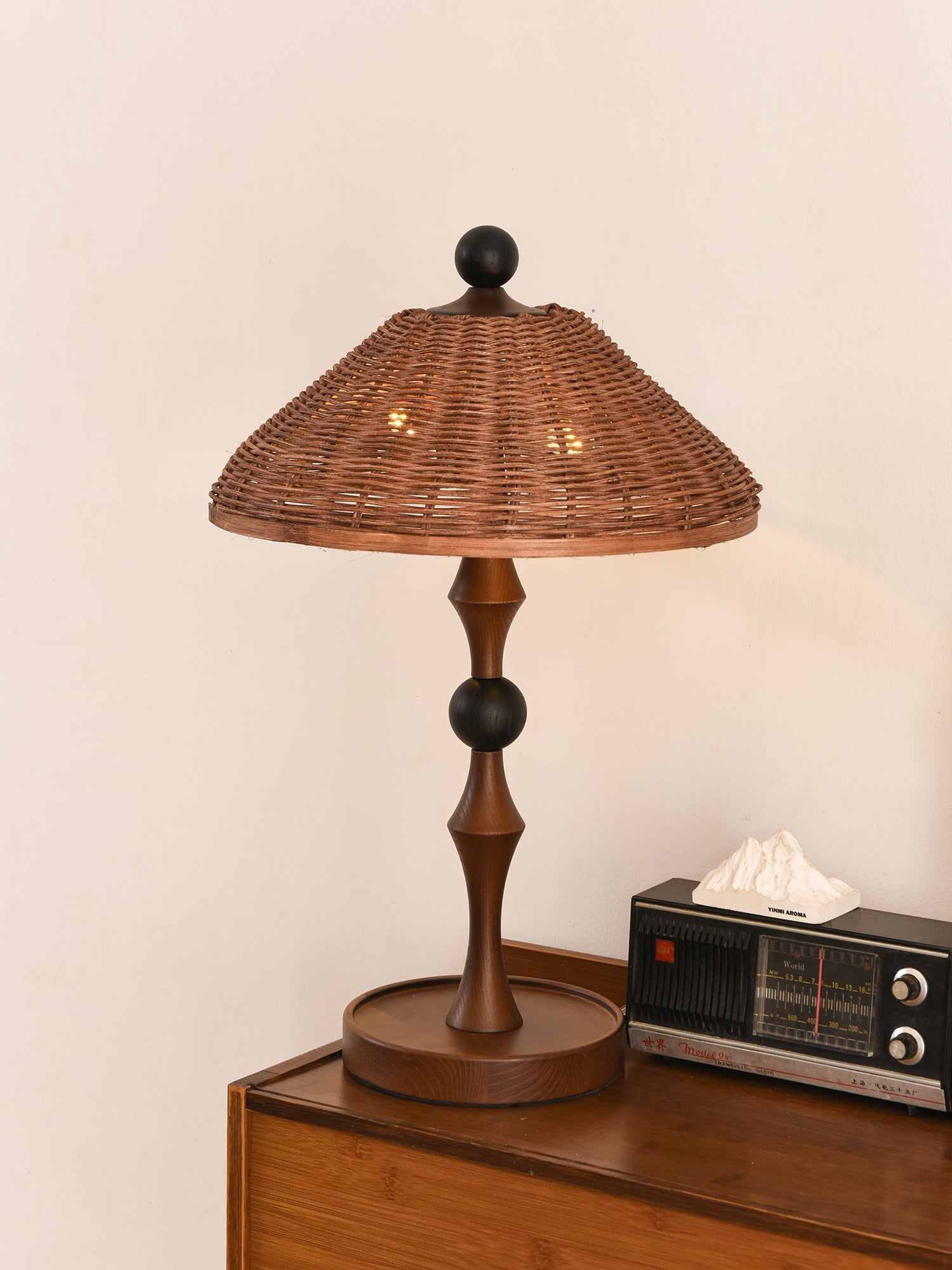 Miran Wood Rattan Vintage Table Lamp - Letslighting