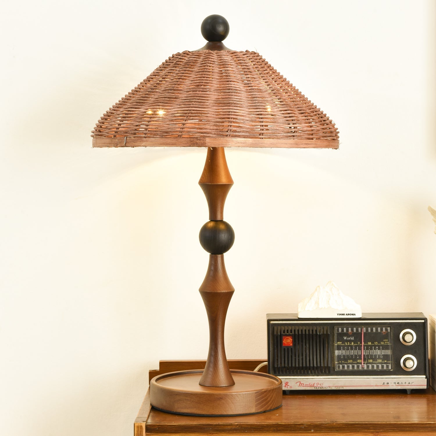 Miran Wood Rattan Vintage Table Lamp - Letslighting