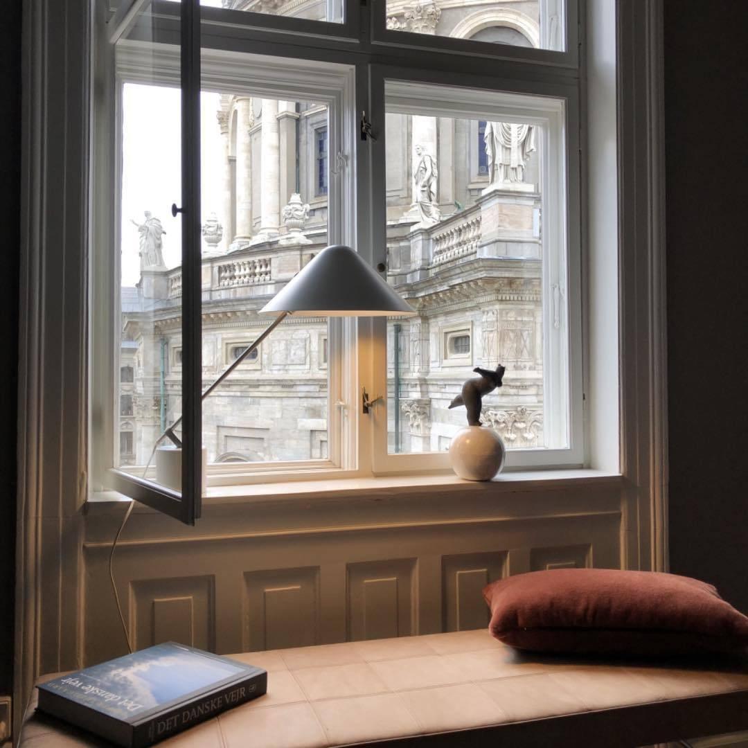 Calyx Small Hat Table Lamp - Letslighting