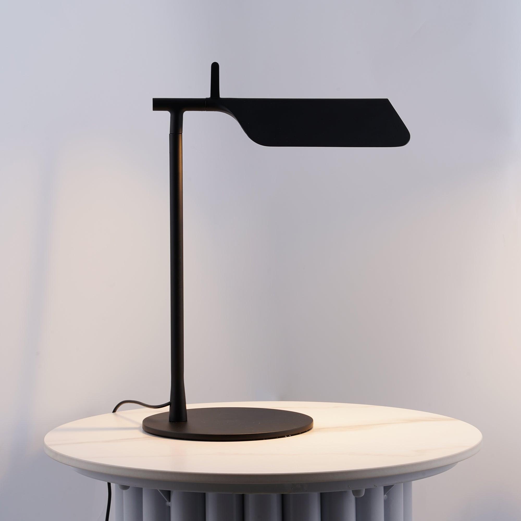 Axil Acrylic Minimalist Table Lamp - Letslighting