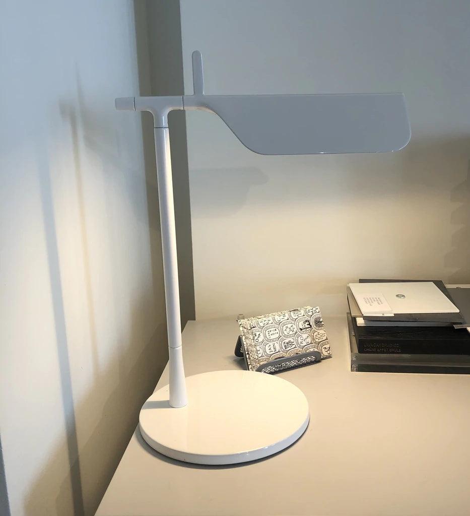 Axil Acrylic Minimalist Table Lamp - Letslighting