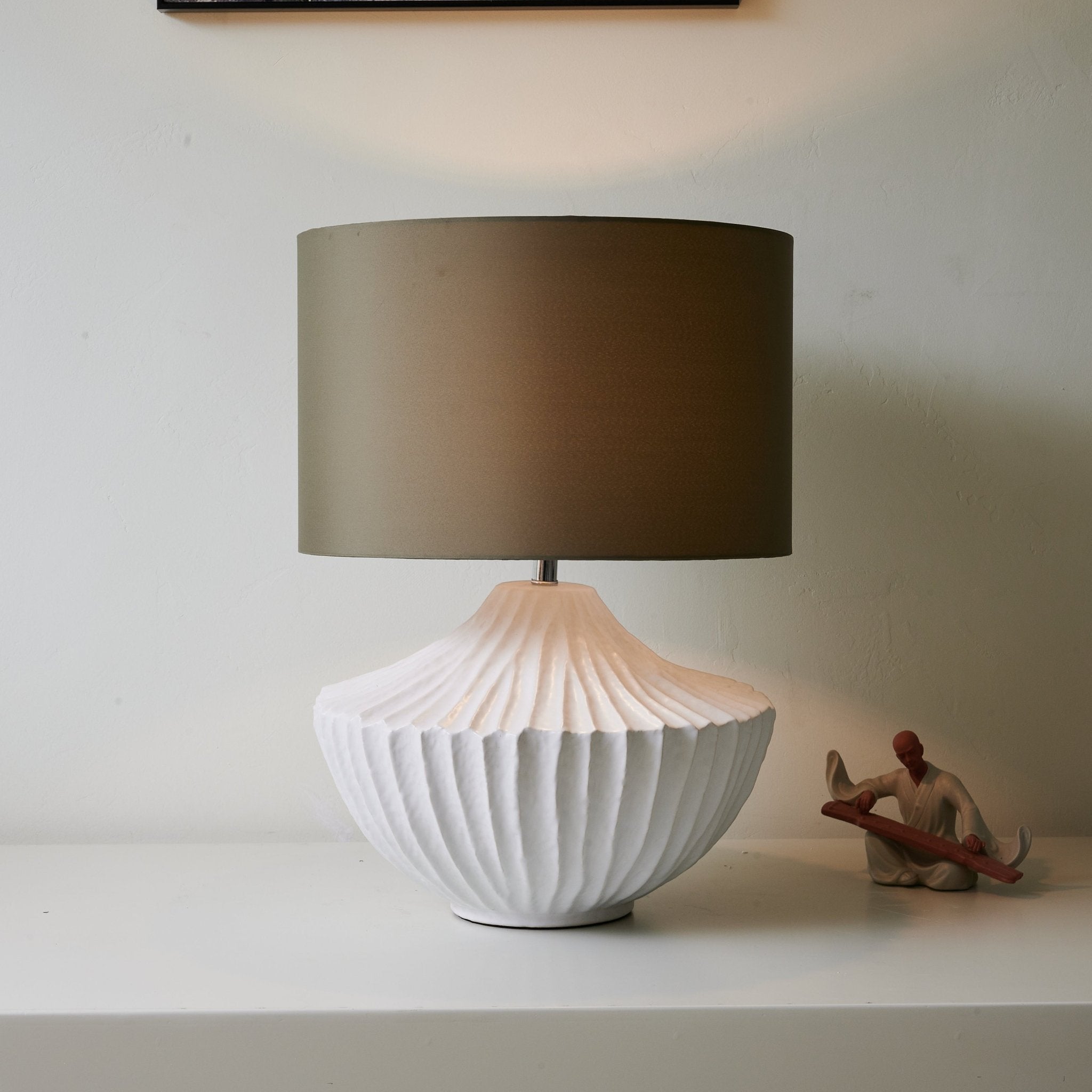 Arthur Minimalist Table Lamp - Letslighting