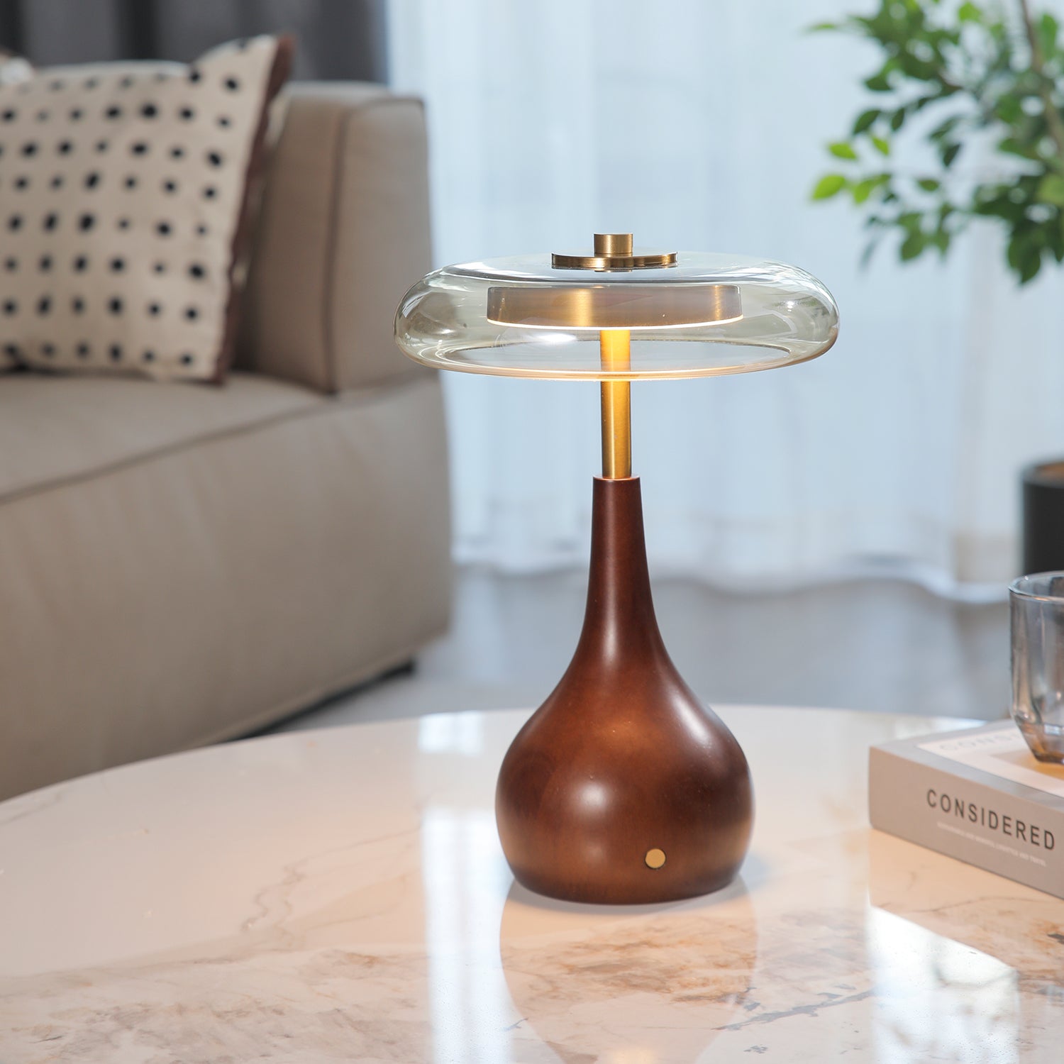 Solance Wood Vintage Table Lamp - Letslighting
