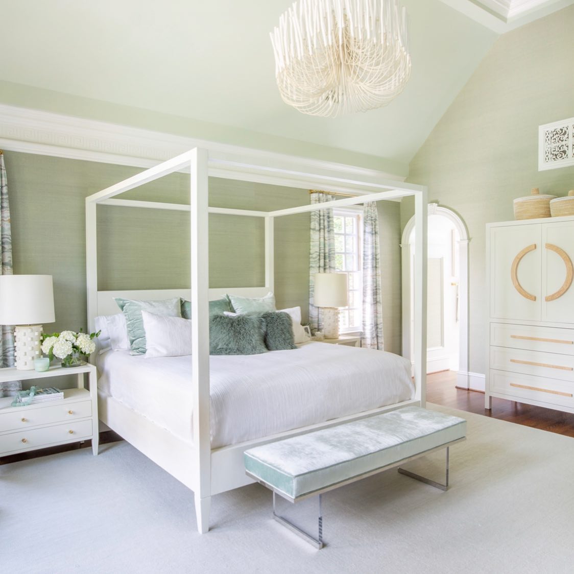 Kristy Sculptural Chandeliers - Letslighting