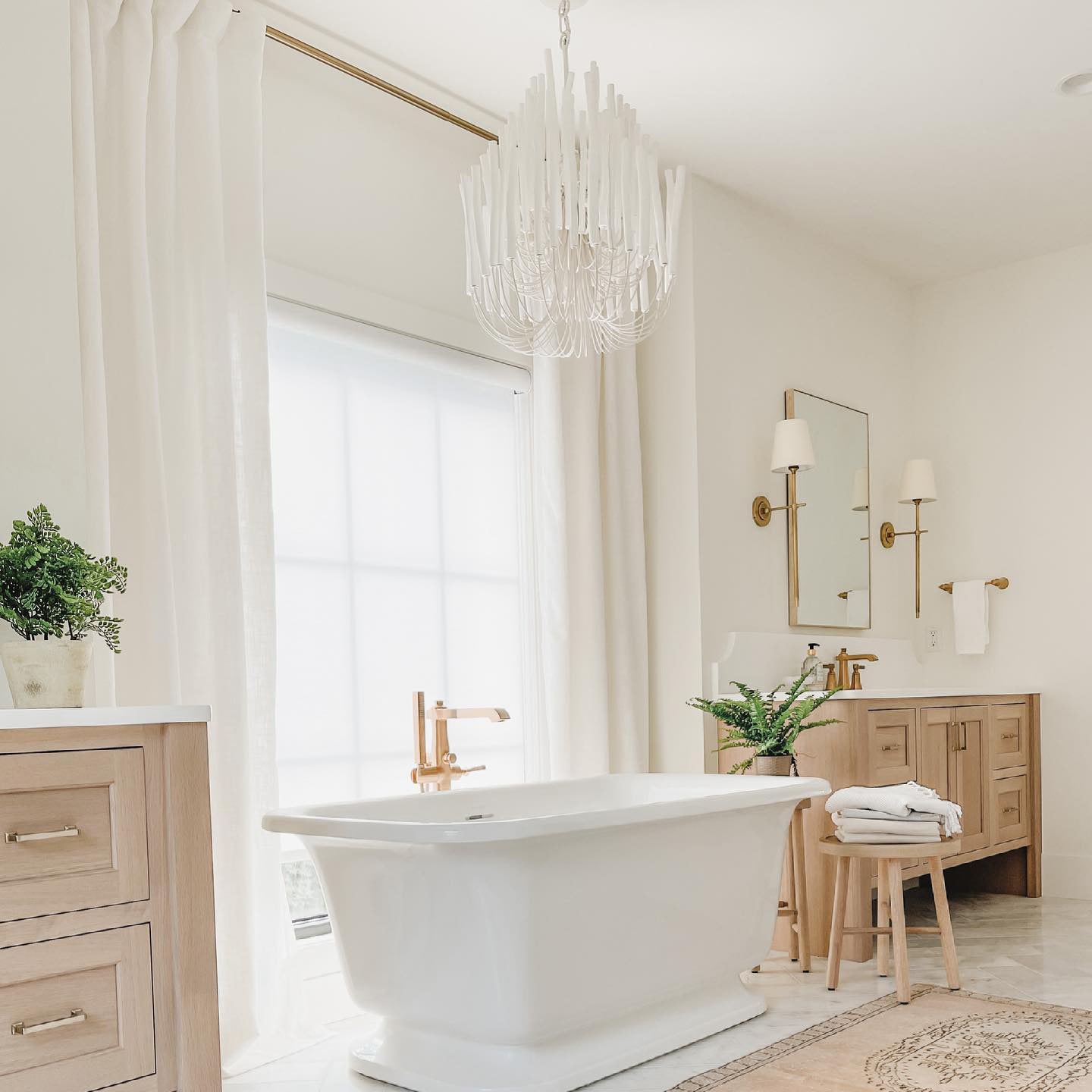 Kristy Sculptural Chandeliers - Letslighting