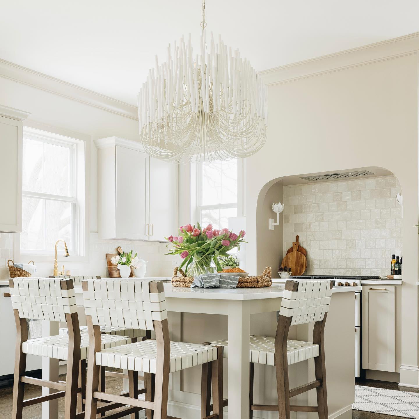 Kristy Sculptural Chandeliers - Letslighting