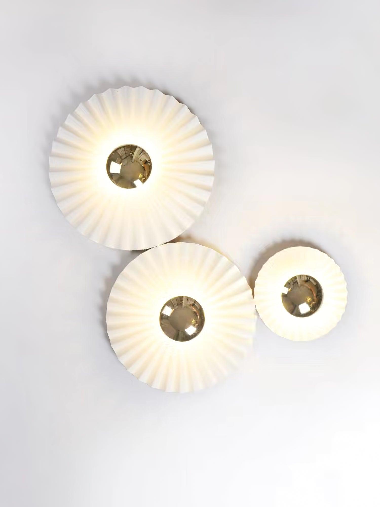 Arlorila Resin Wall Light