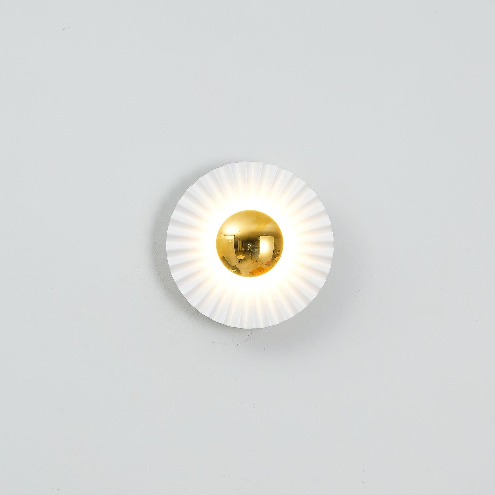 Arlorila Resin Wall Light