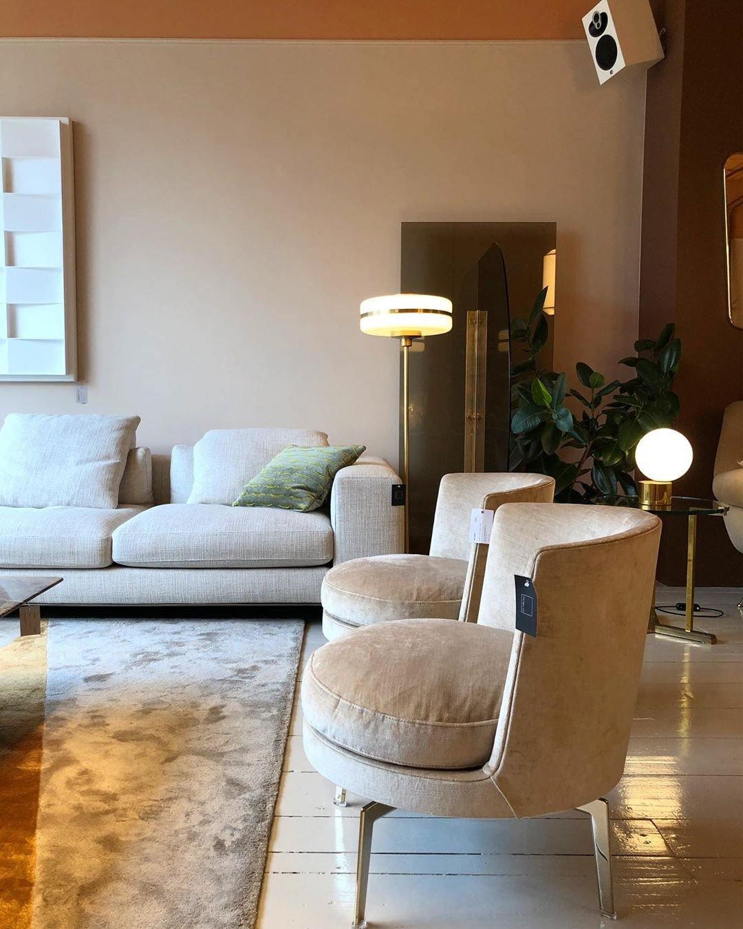 Lumavin Glass Industrial Table Lamp - Letslighting