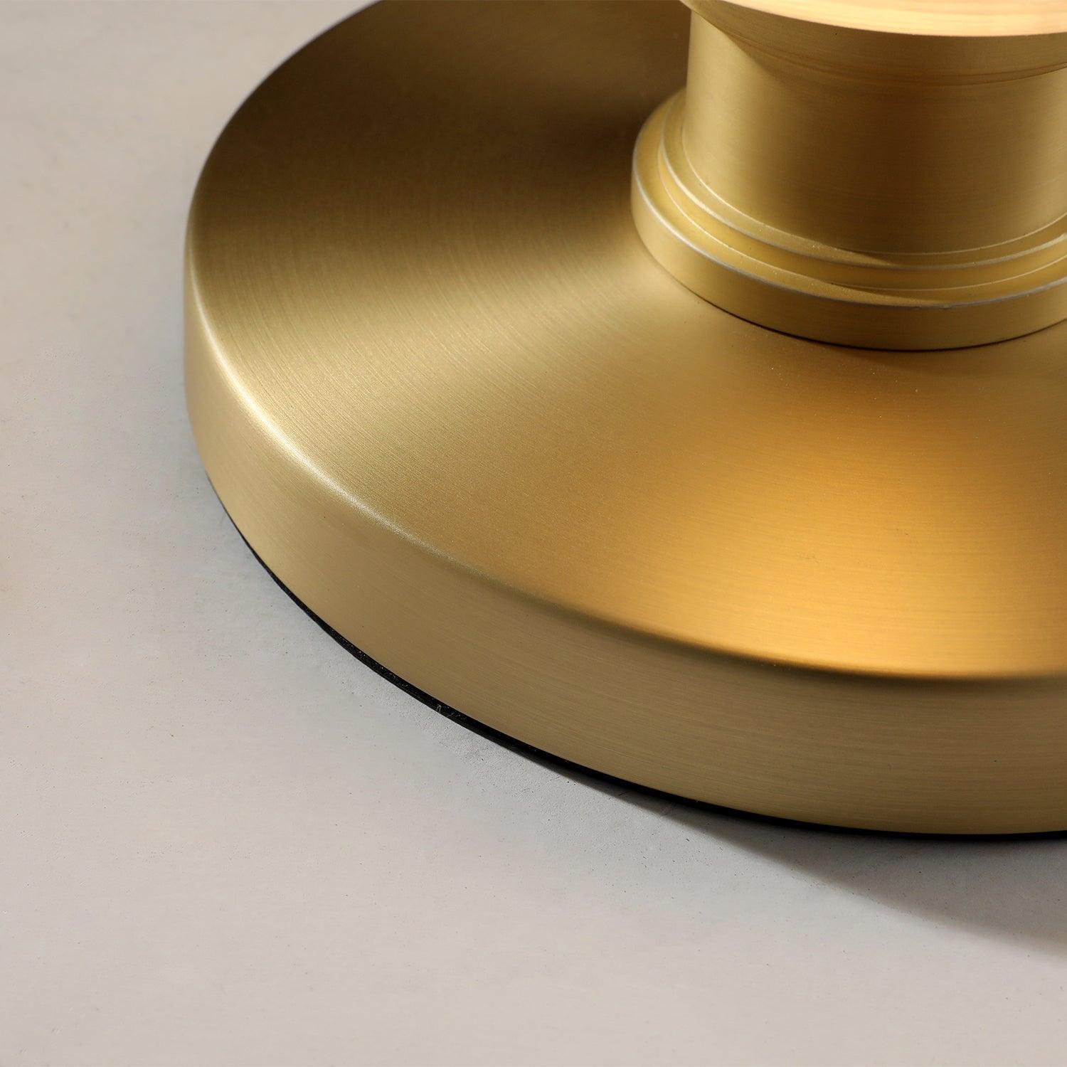 Ivthaarae Glass Table Lamp - Letslighting