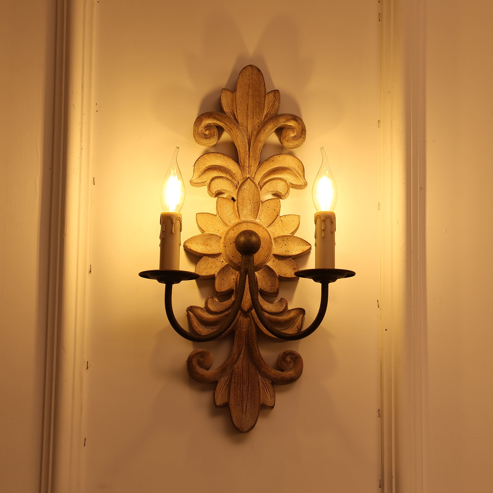 Vadora Postmodern Luxury Sconce Wall Lamp - Letslighting