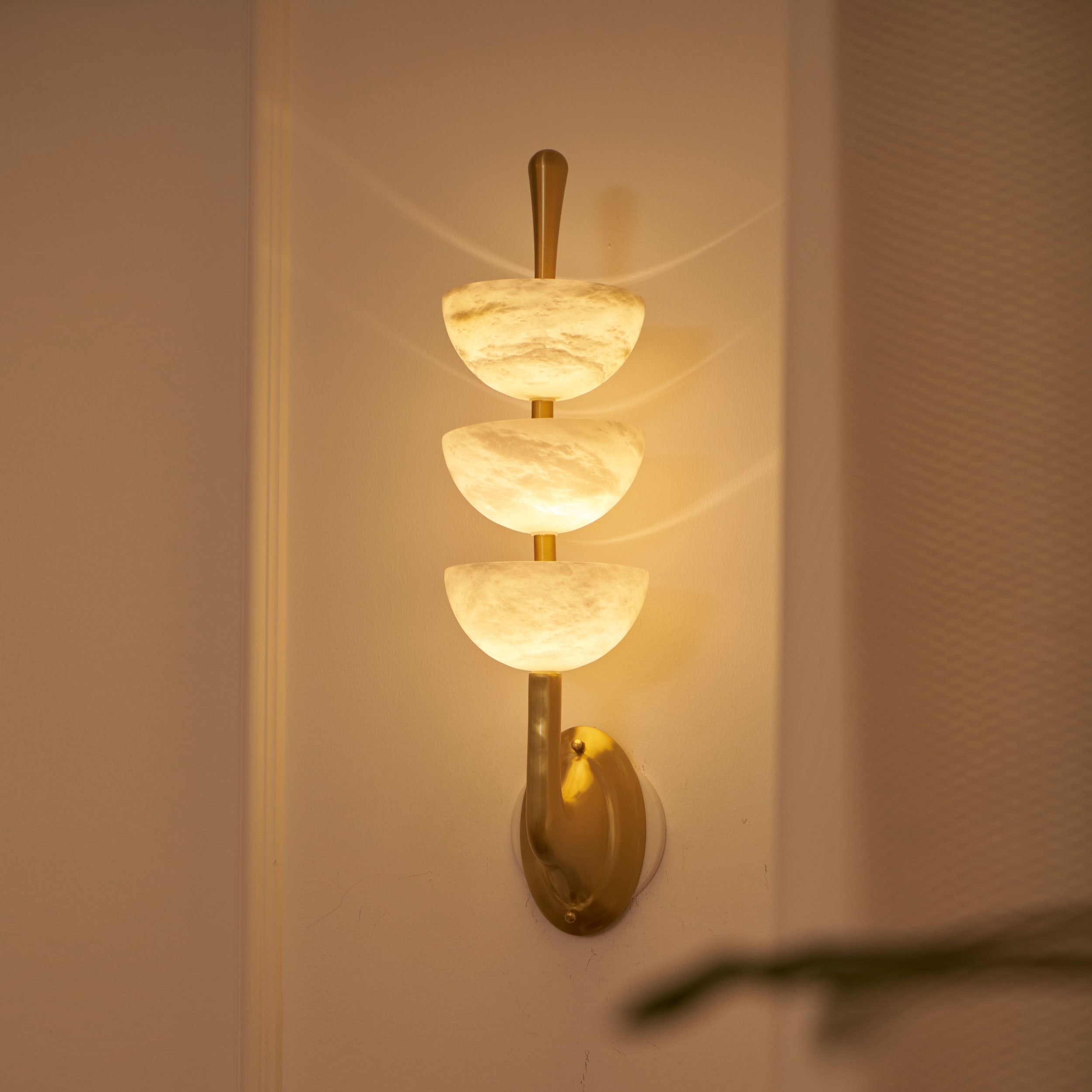 Vitheiel Modern Minimalist Art Alabaster Wall Lamp - Letslighting