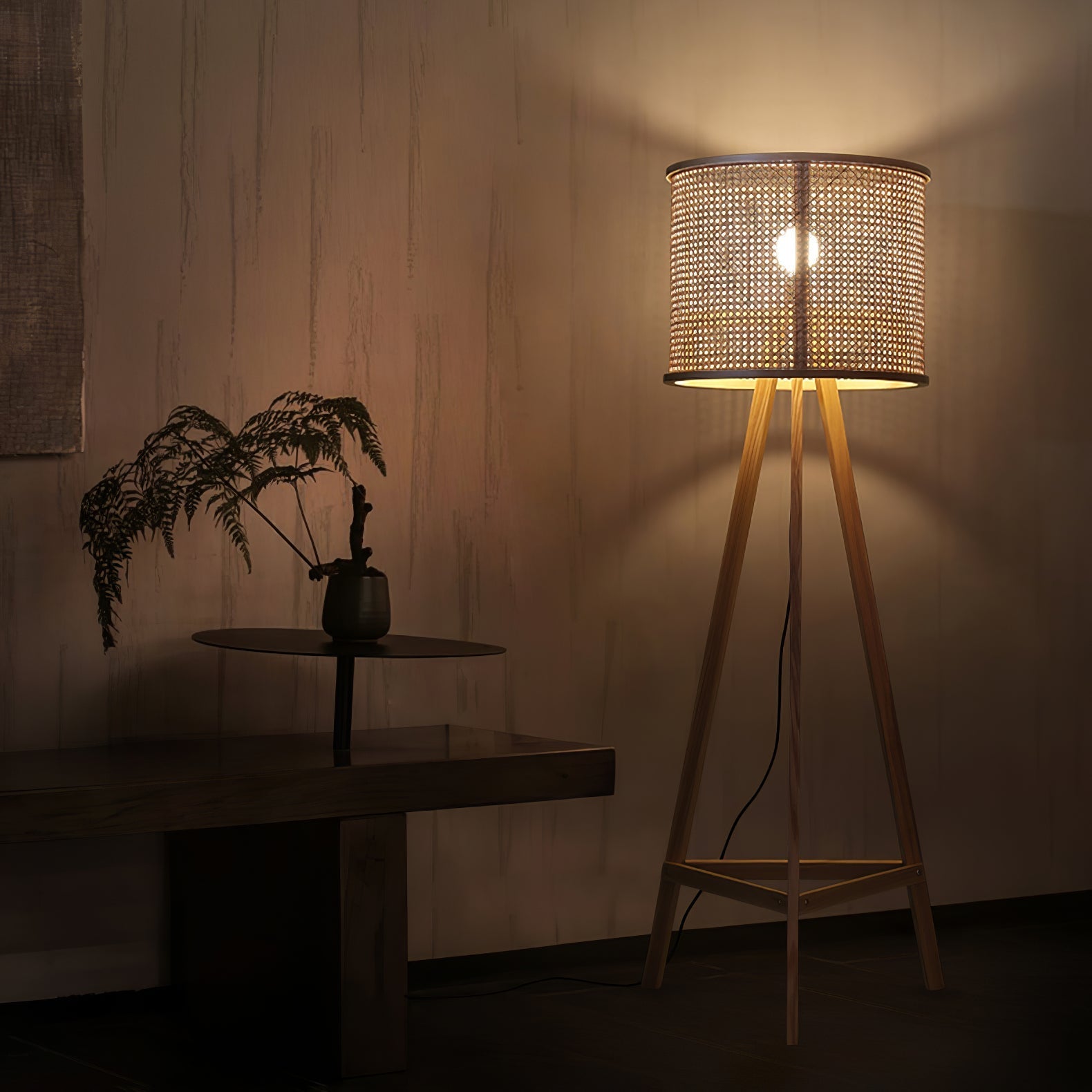 Olsolyra Rattan Woven Tripod Floor Lamp - Letslighting