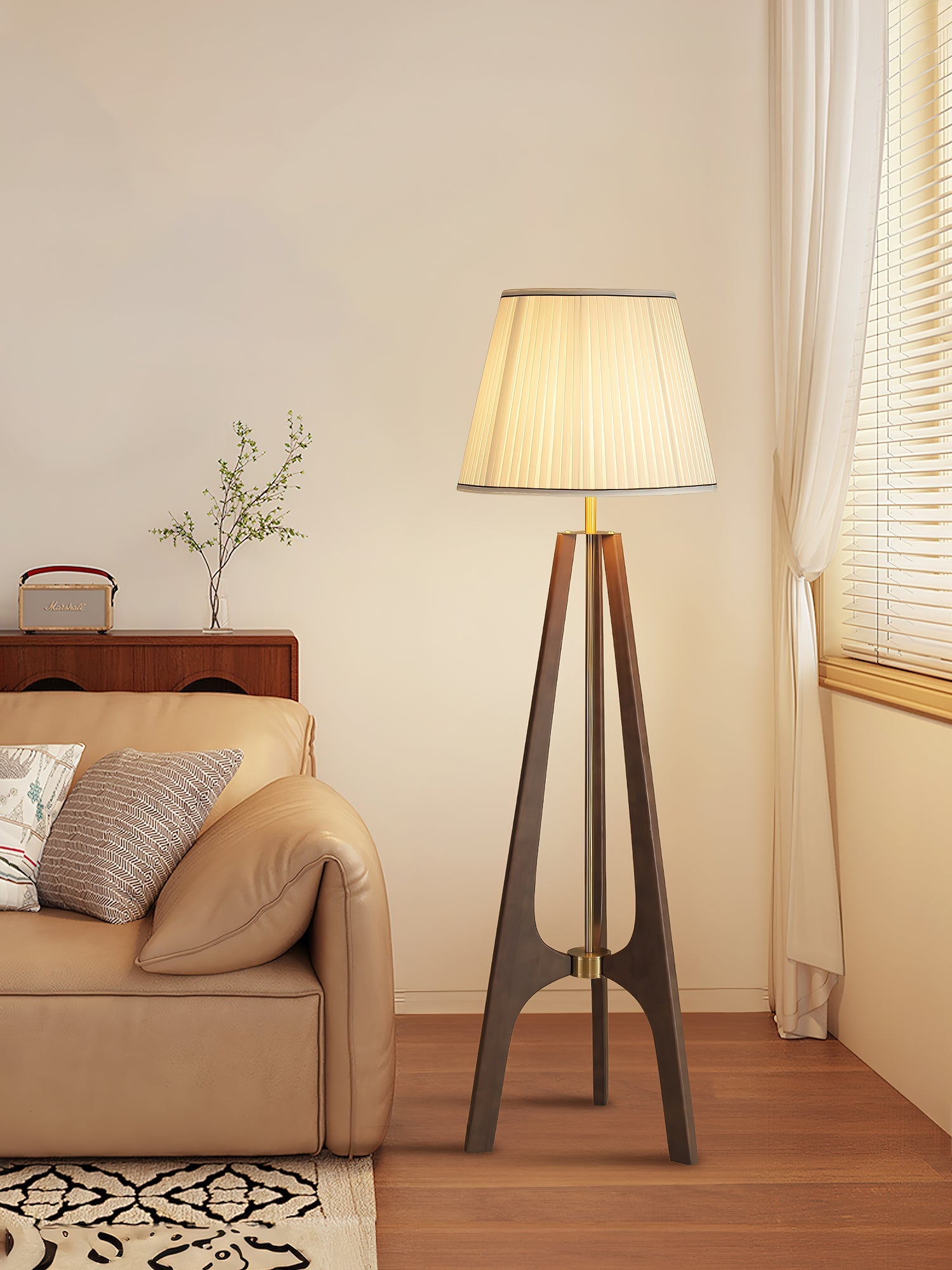 Trivelle Tripod Floor Lamp - Letslighting