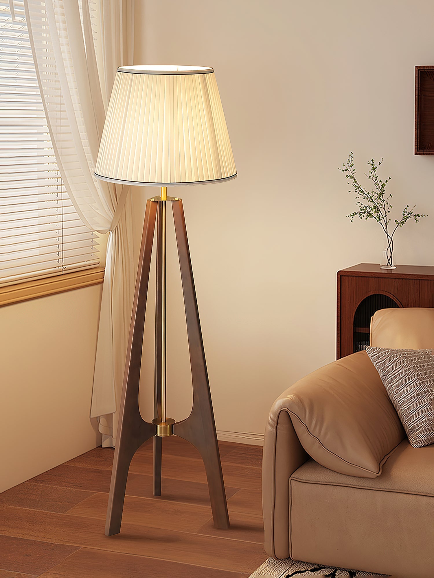 Trivelle Tripod Floor Lamp - Letslighting