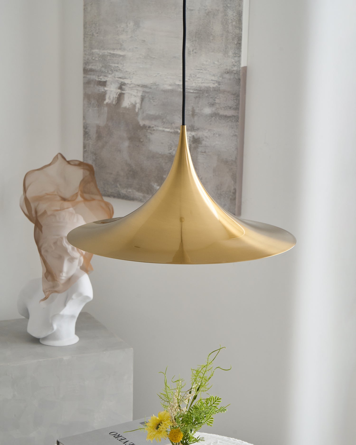 Pendant Lamp Slim Neck and Wide Flare Dining