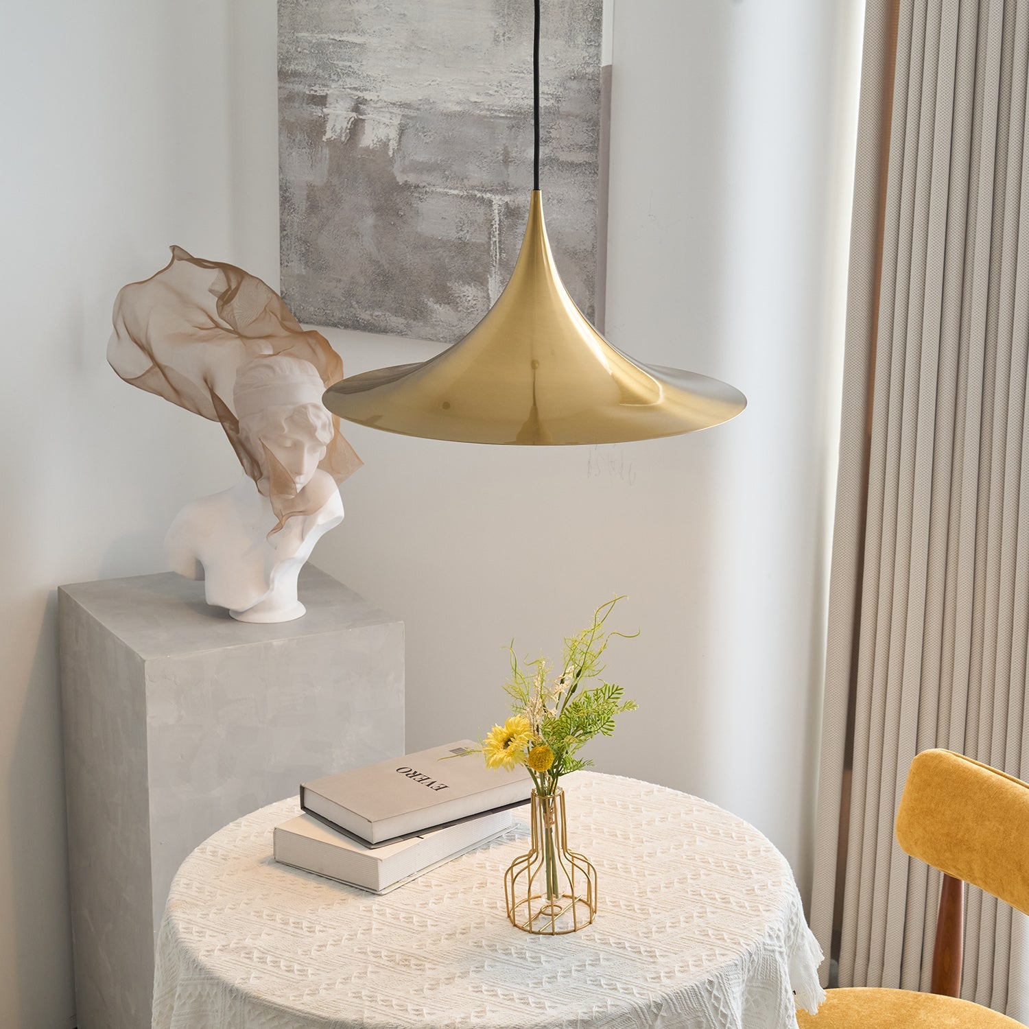 Pendant Lamp Slim Neck and Wide Flare Dining
