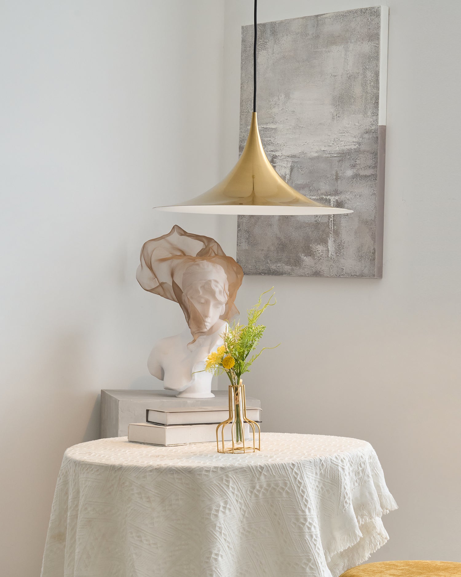 Pendant Lamp Slim Neck and Wide Flare Dining