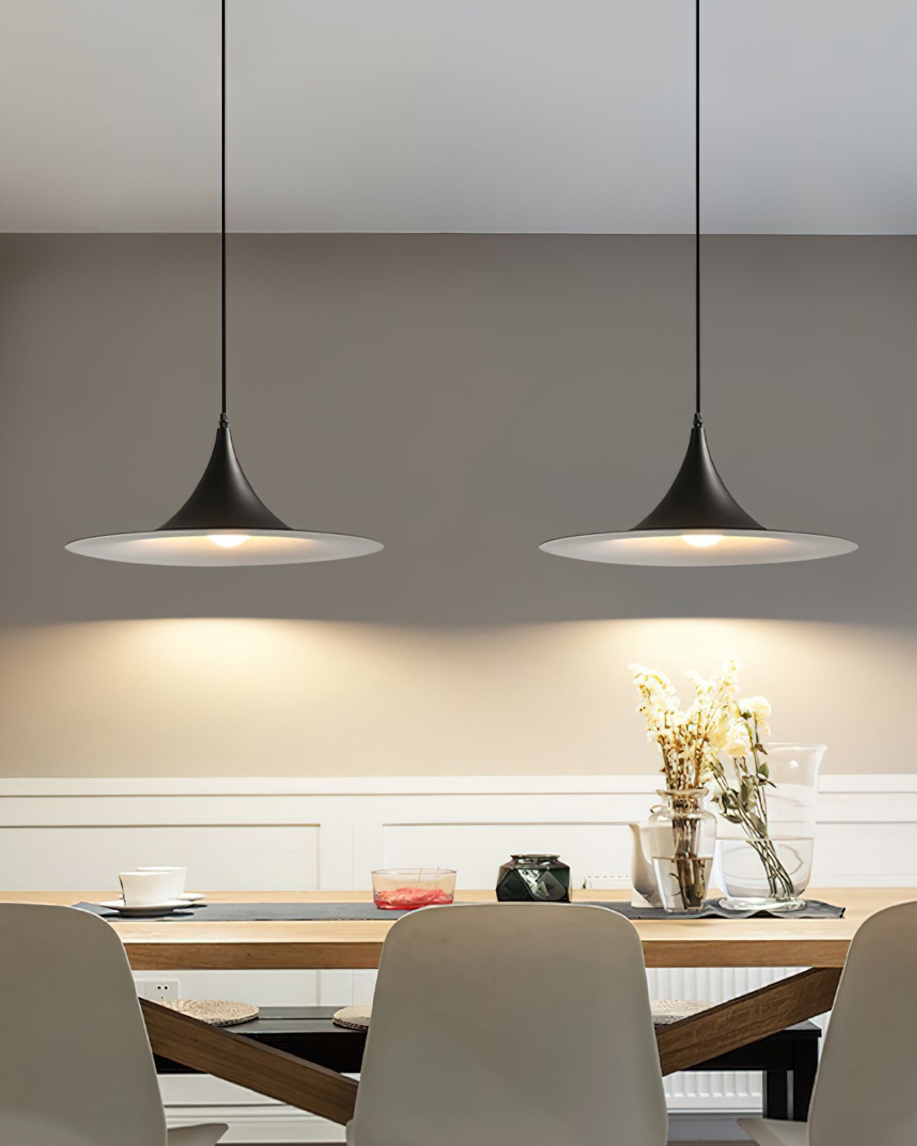 Pendant Lamp Slim Neck and Wide Flare Dining