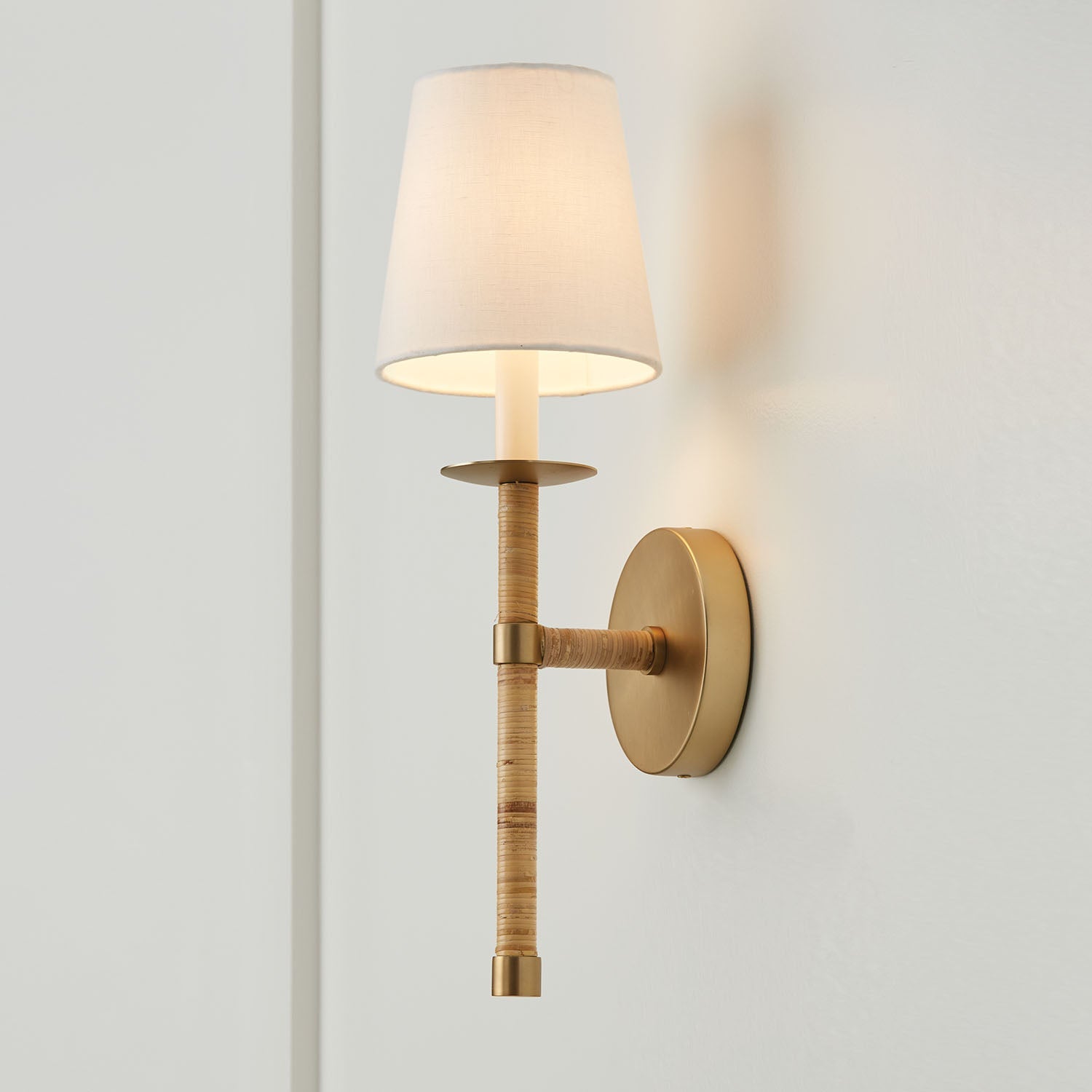 Conoror Elegance Vintage Brass Fabric Wall Lamp - Letslighting