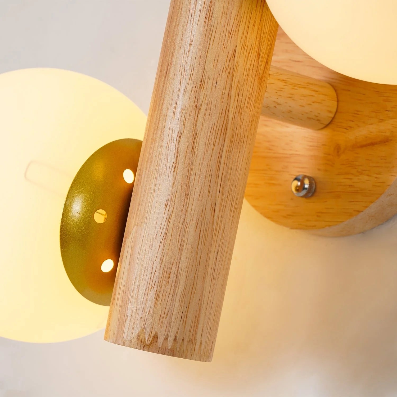 Muto Antique Cottage Wood Wall Light  Rotatable