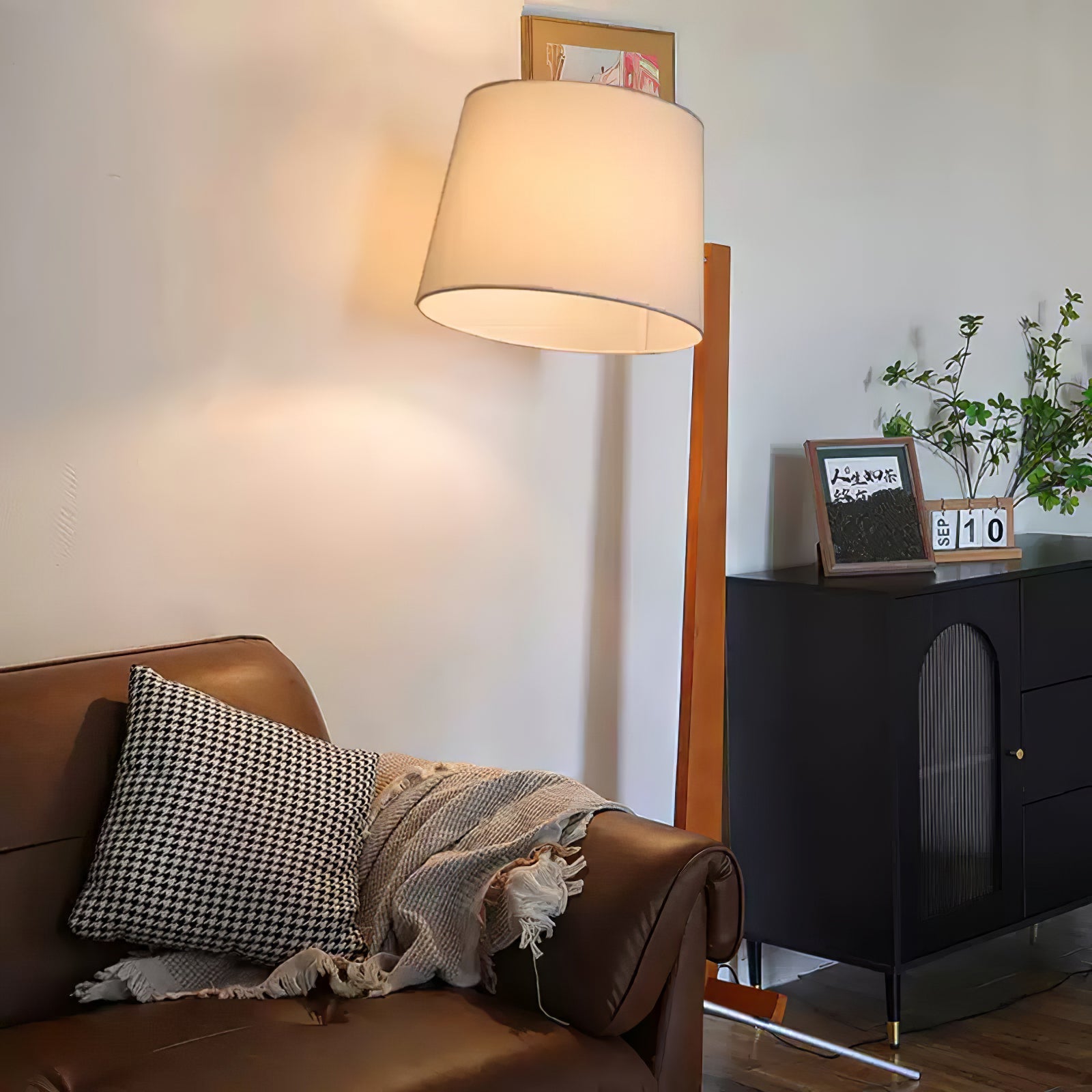 Tusk Arc Floor Lamp - Blowlighting