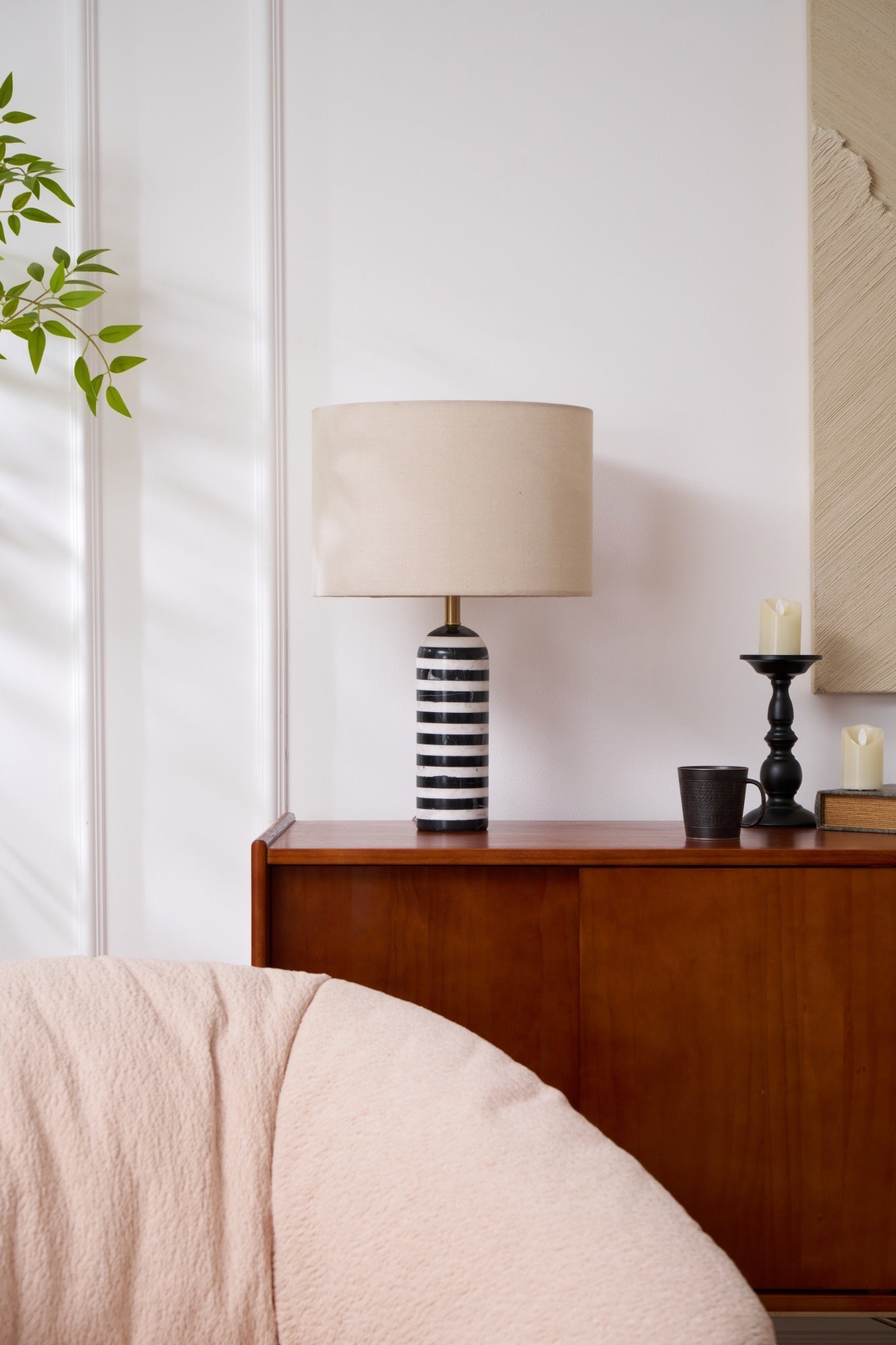 Avery Contemporary Table Lamp - Letslighting