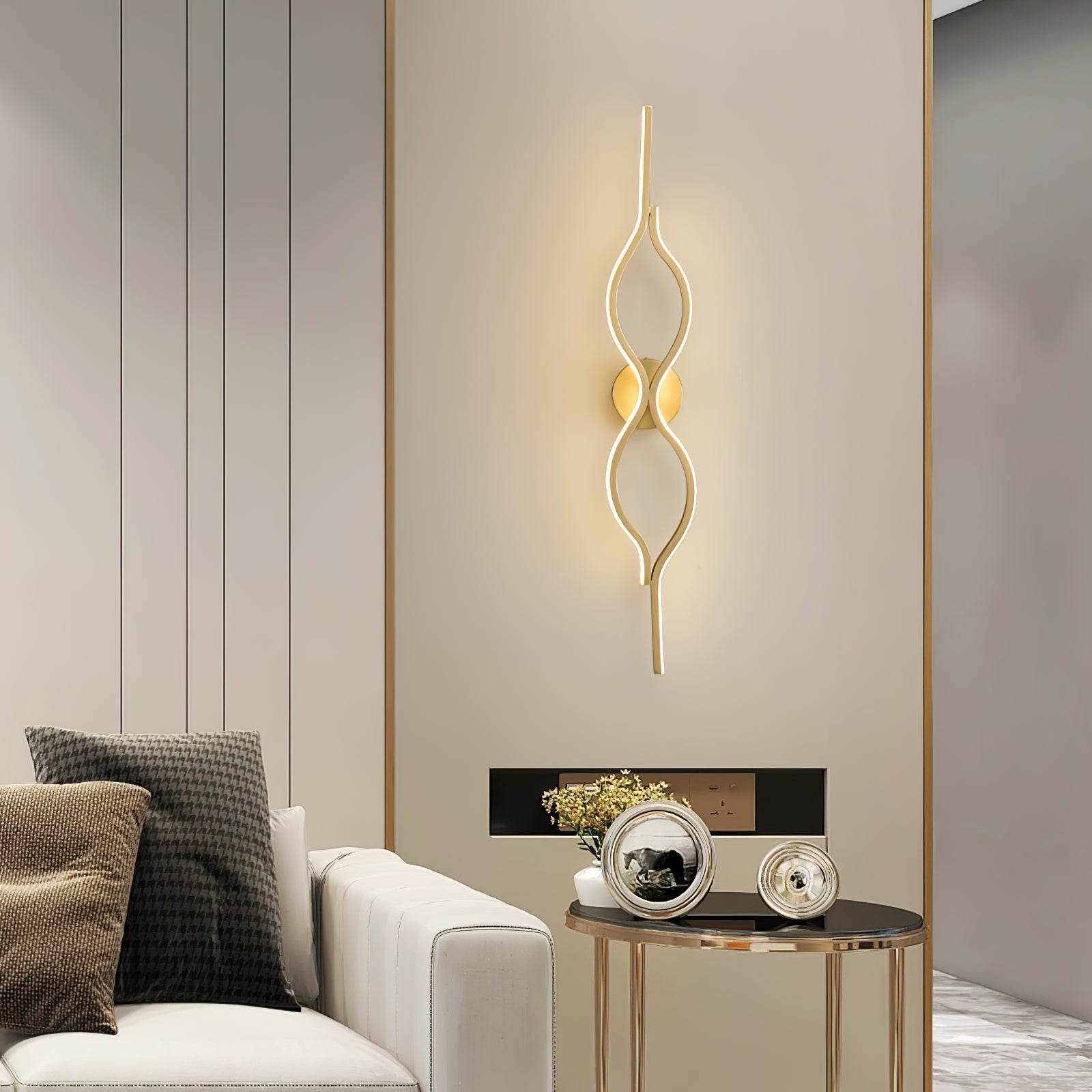 Myvenen Classic Twist Brass Wall Light - Letslighting