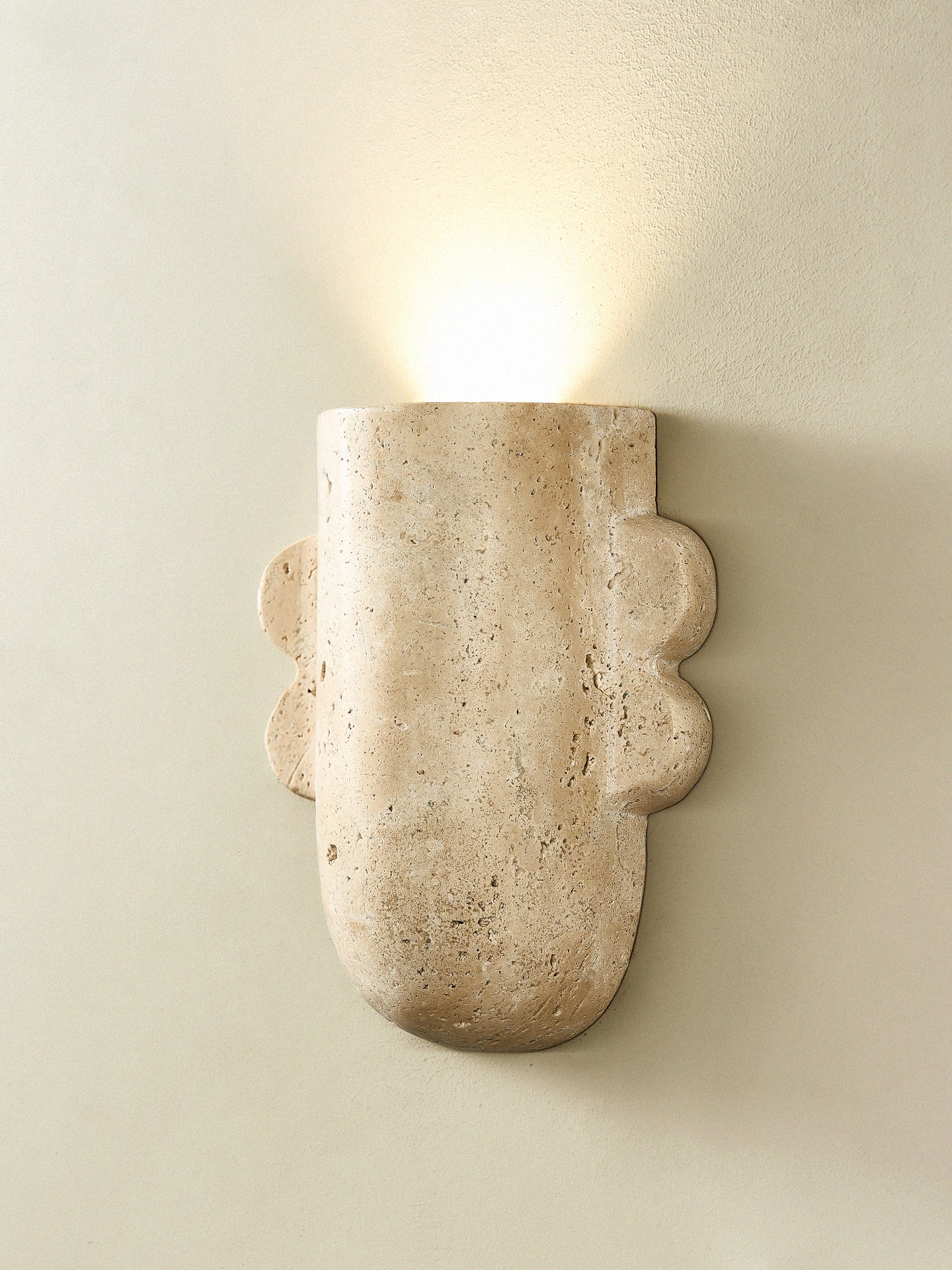 Vaelis Modern Travertine Wall Light