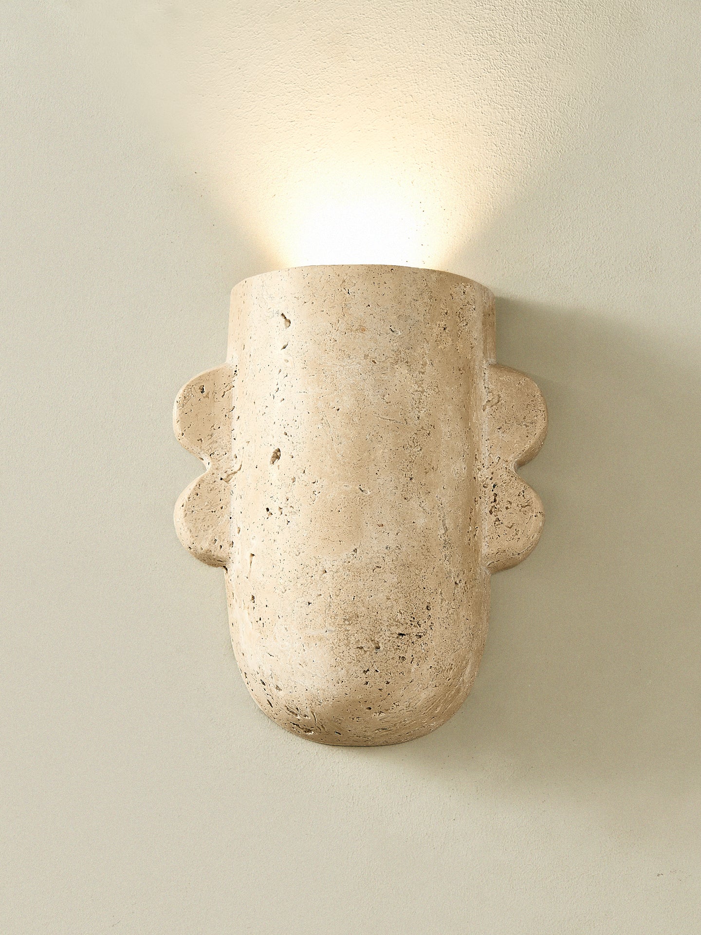 Vaelis Modern Travertine Wall Light